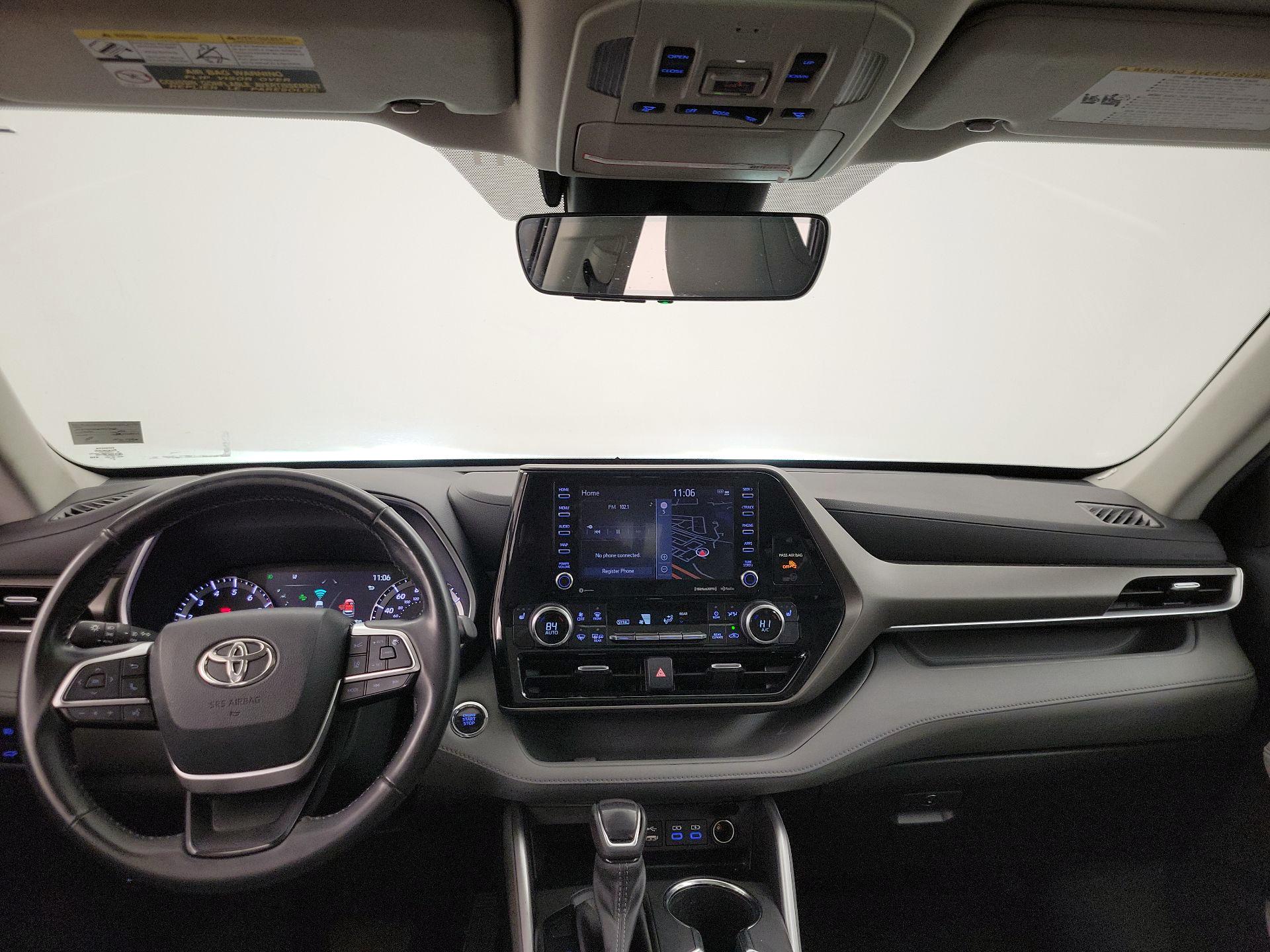 Thumbnail: 2022 Toyota Highlander - 9