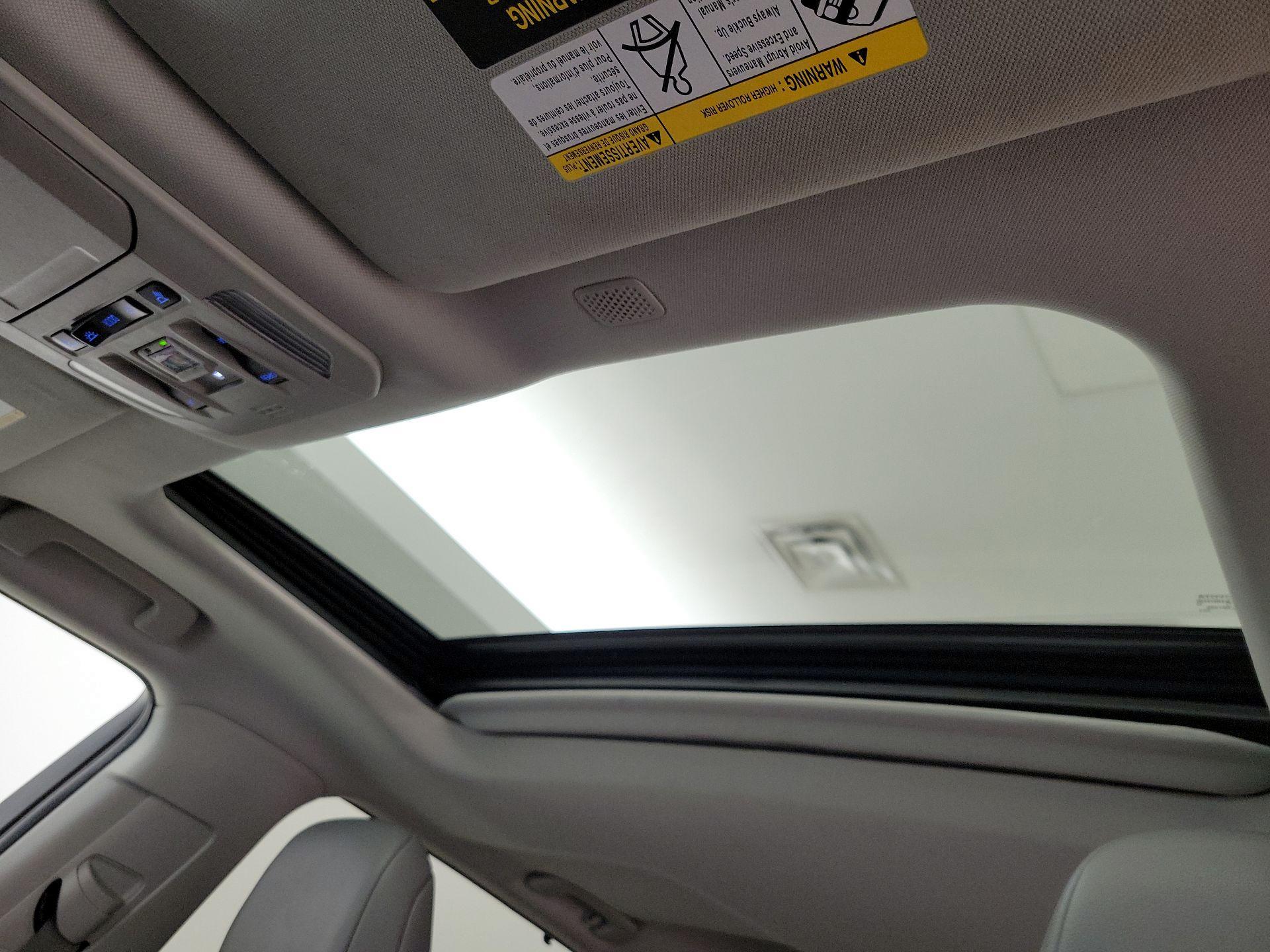 Thumbnail: 2022 Toyota Highlander - 20