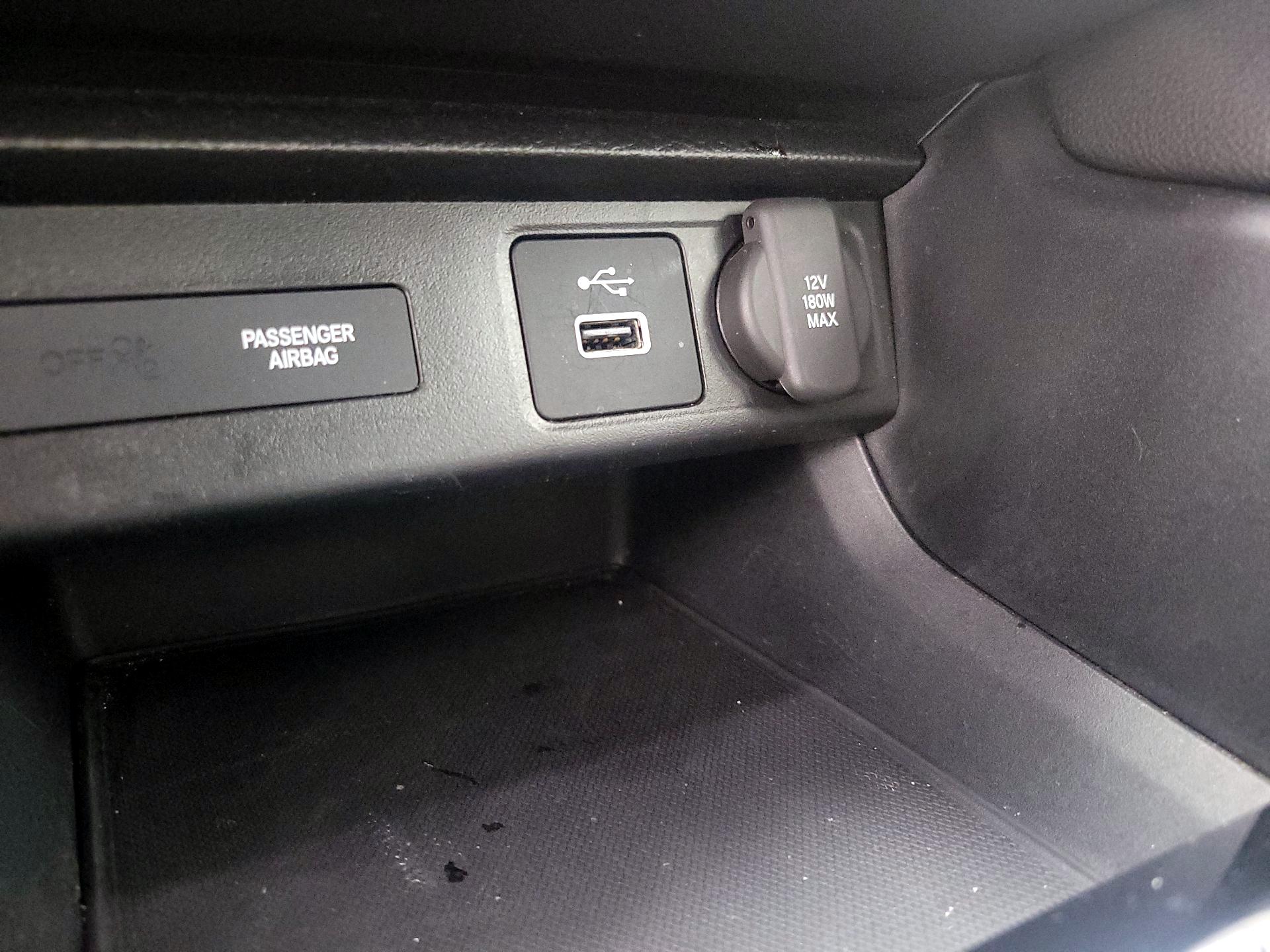 Thumbnail: 2023 Acura Integra - 18