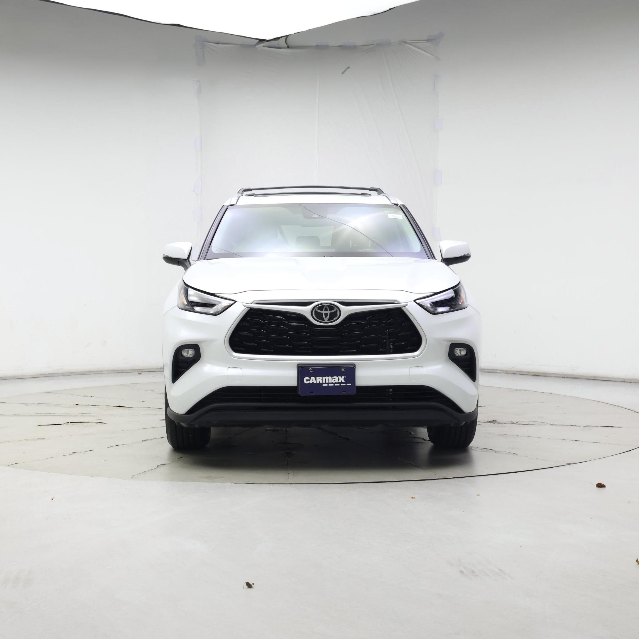 Thumbnail: 2022 Toyota Highlander - 5