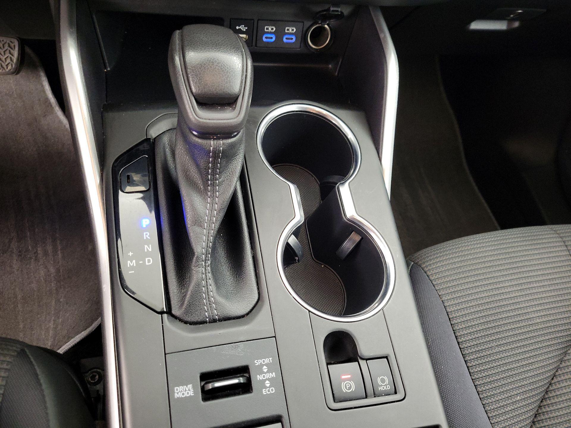 Thumbnail: 2022 Toyota Highlander - 17