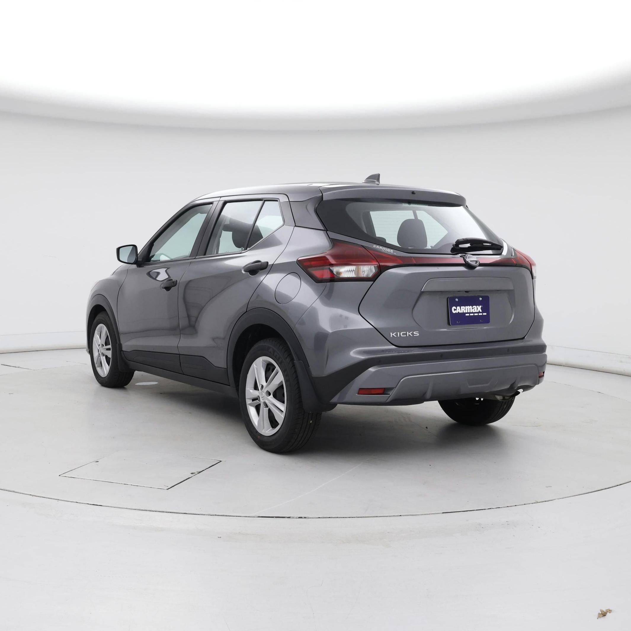 Thumbnail: 2023 Nissan Kicks - 2