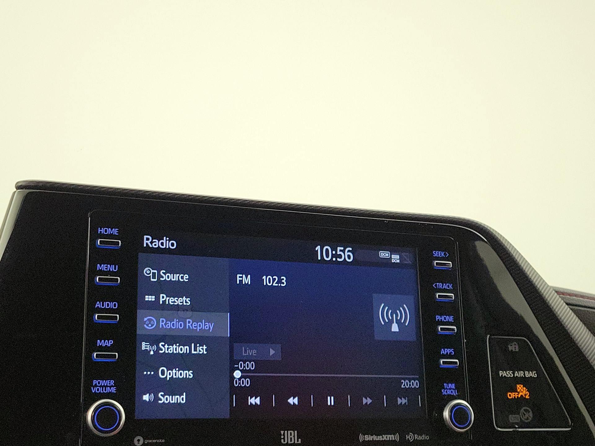 Thumbnail: 2022 Toyota Highlander - 16