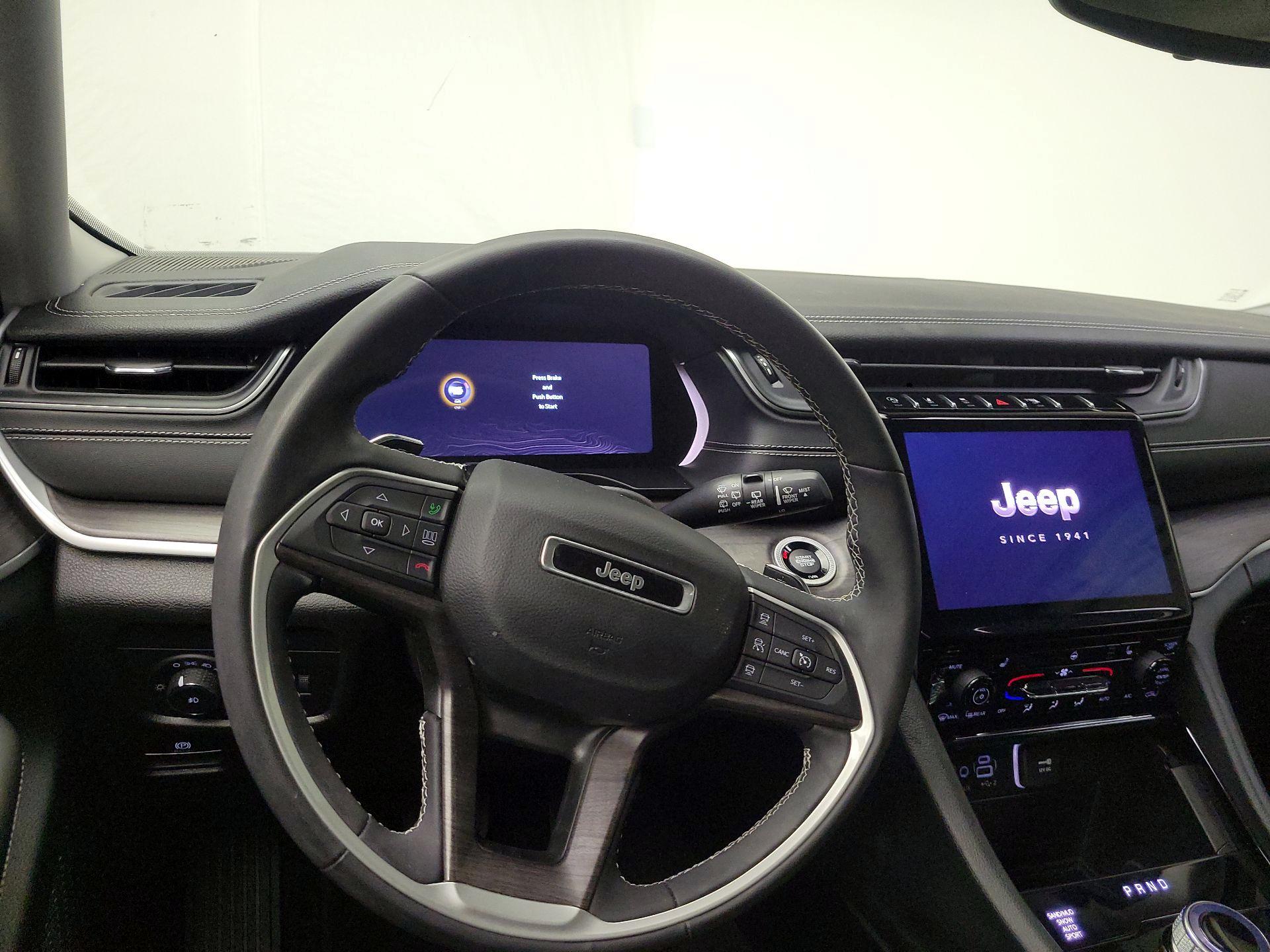 Thumbnail: 2023 Jeep Grand Cherokee L - 10