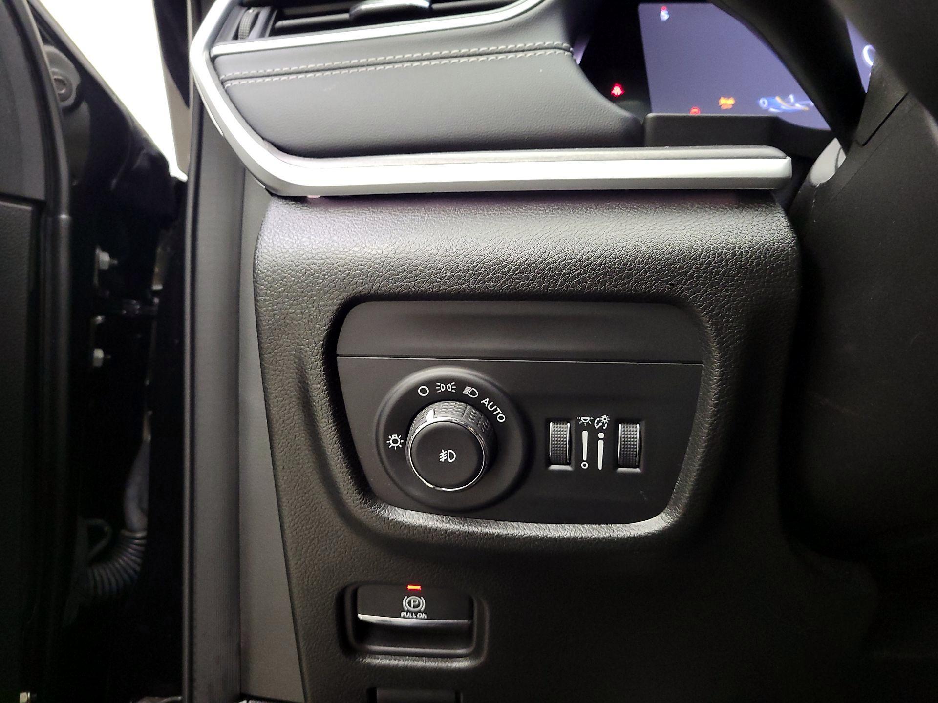 Thumbnail: 2023 Jeep Grand Cherokee L - 13