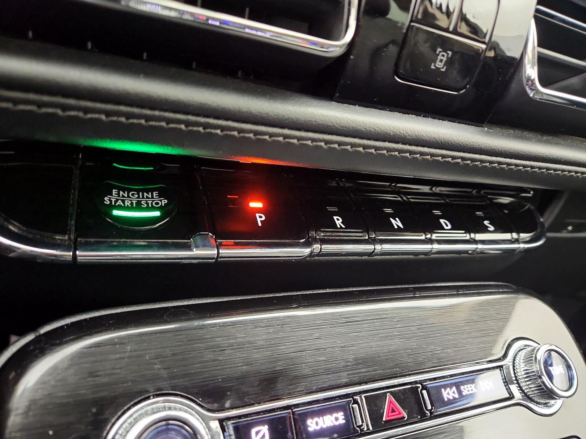 Thumbnail: 2023 Lincoln Nautilus - 18