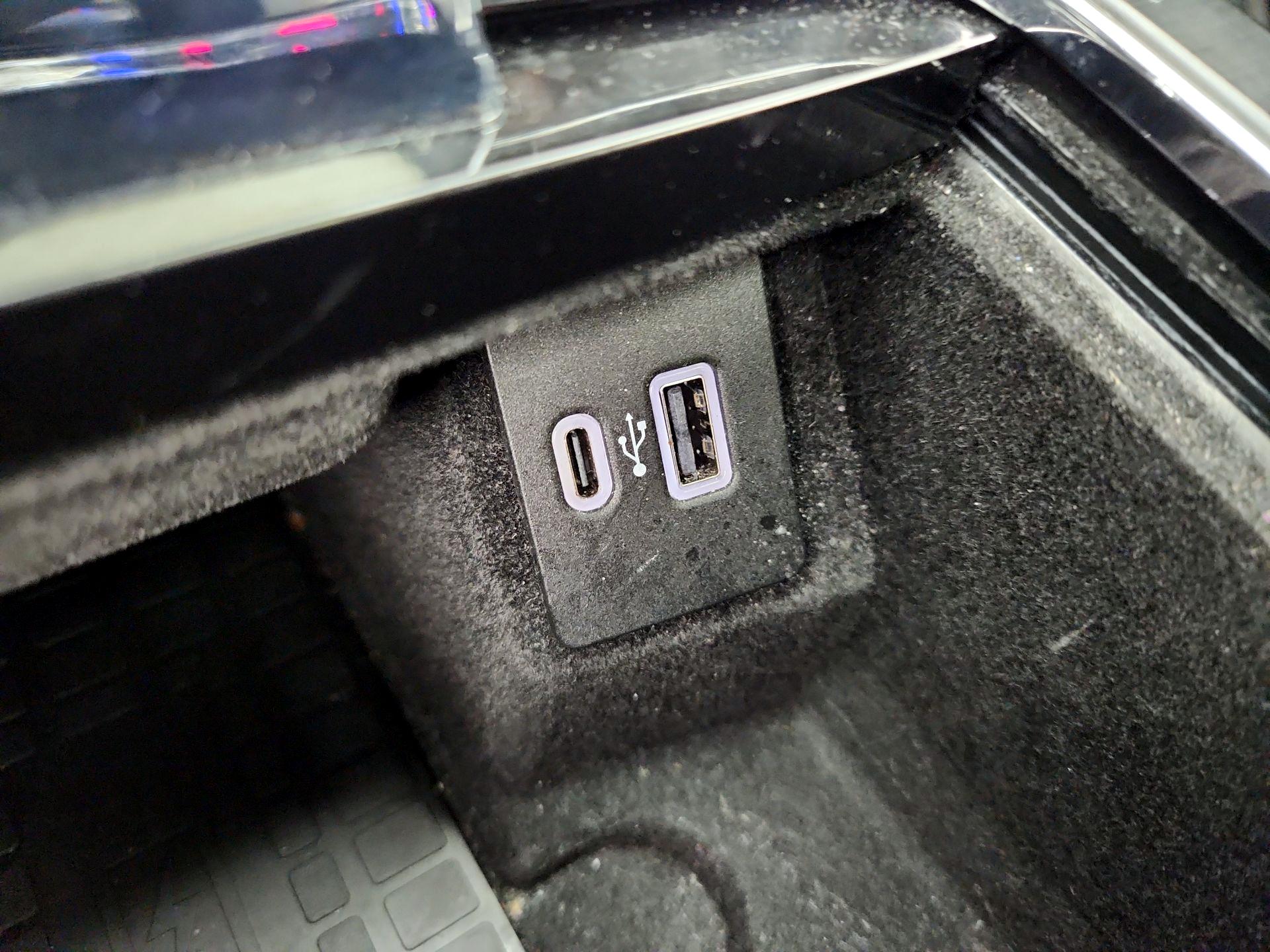 Thumbnail: 2023 Lincoln Nautilus - 19