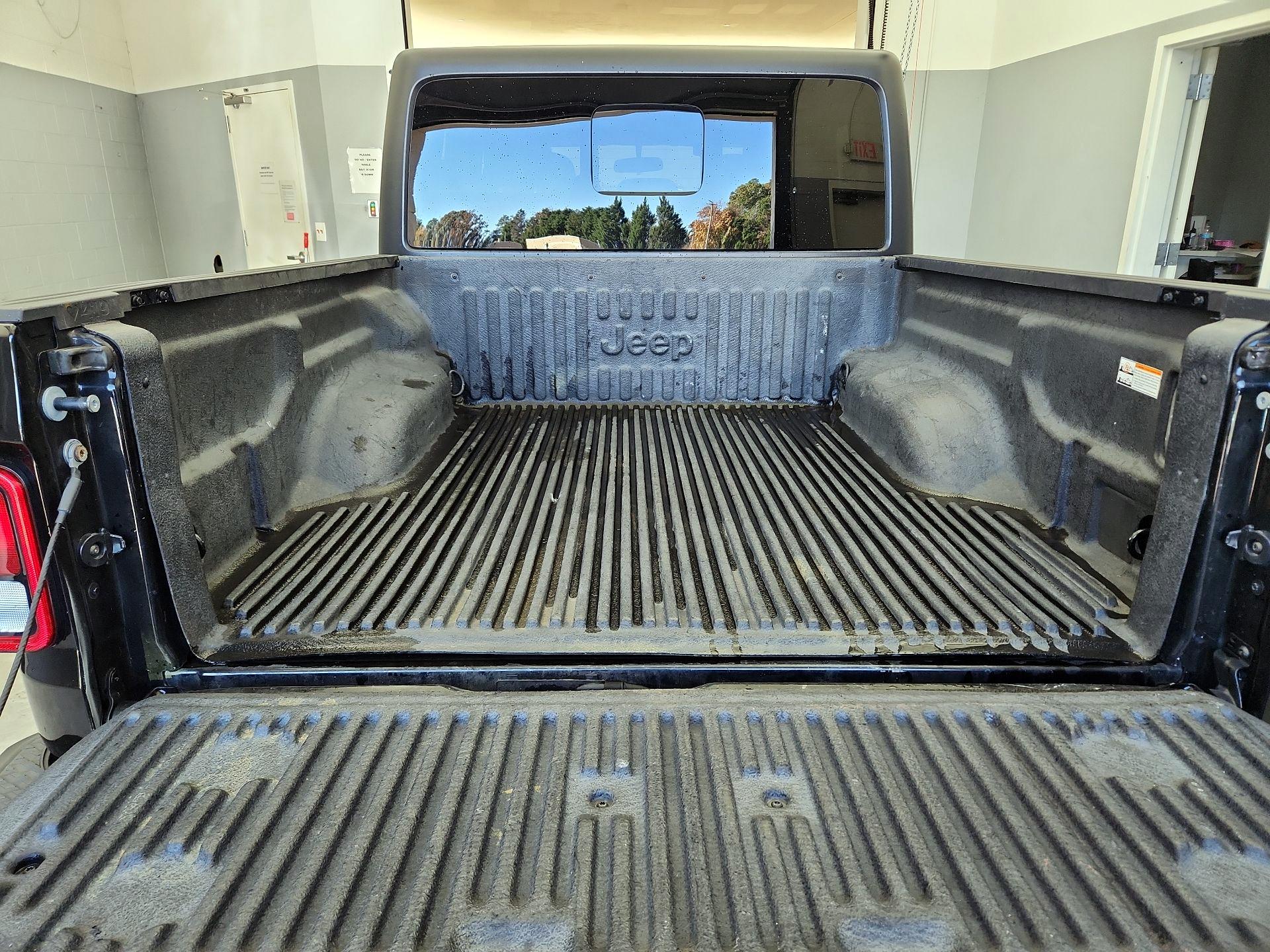 Thumbnail: 2021 Jeep Gladiator - 20