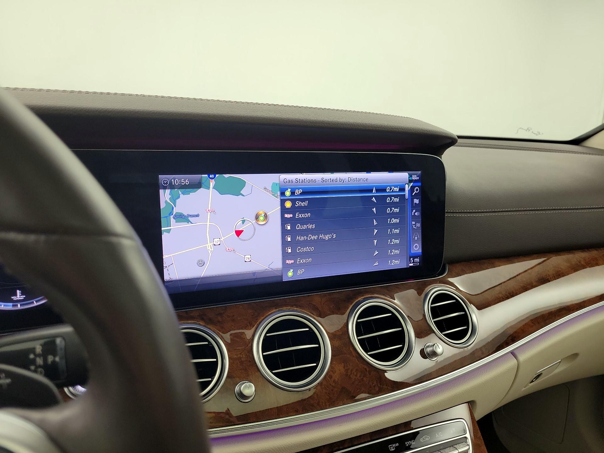 Thumbnail: 2020 Mercedes-Benz E-Class - 12