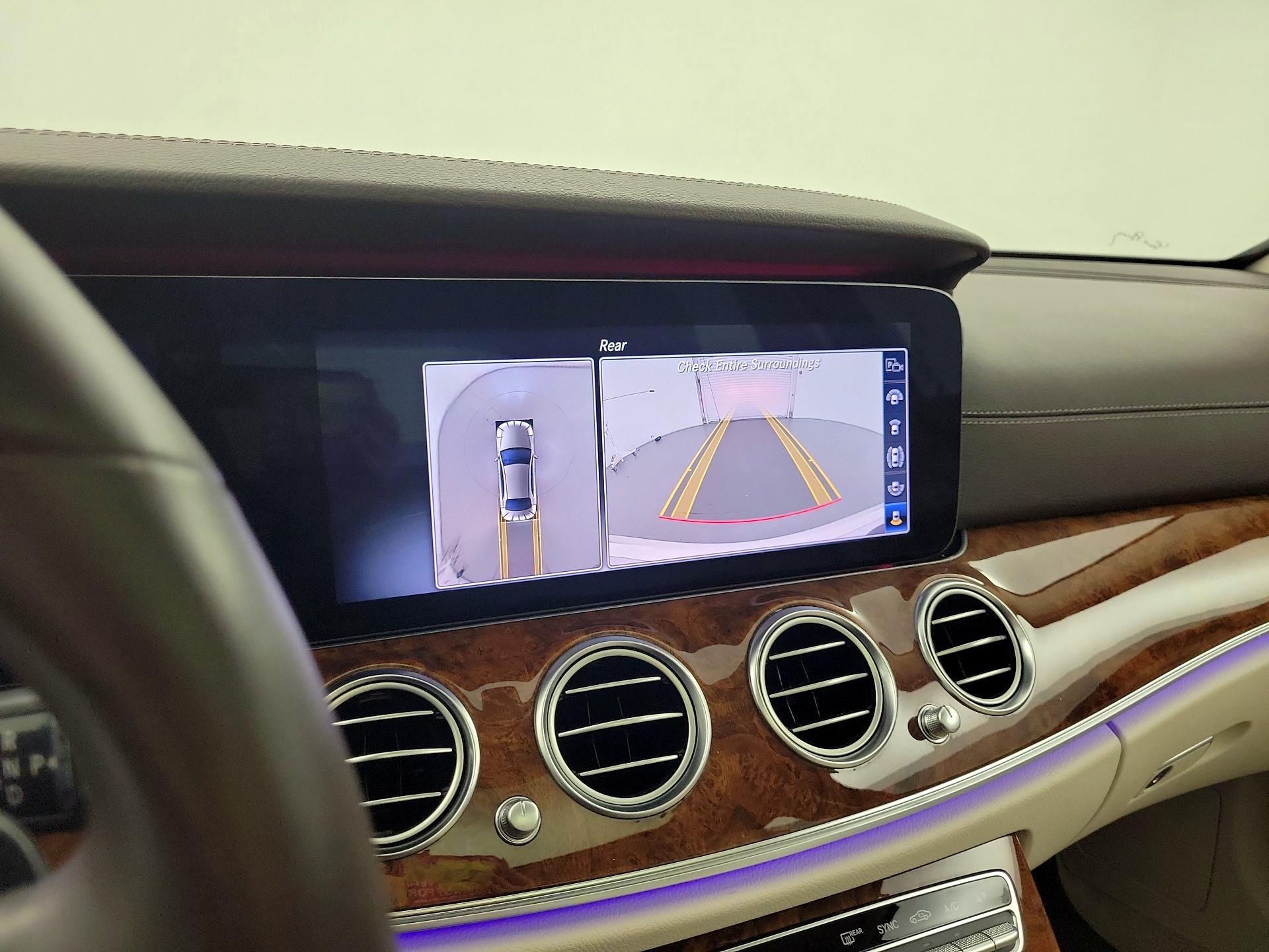 Thumbnail: 2020 Mercedes-Benz E-Class - 13