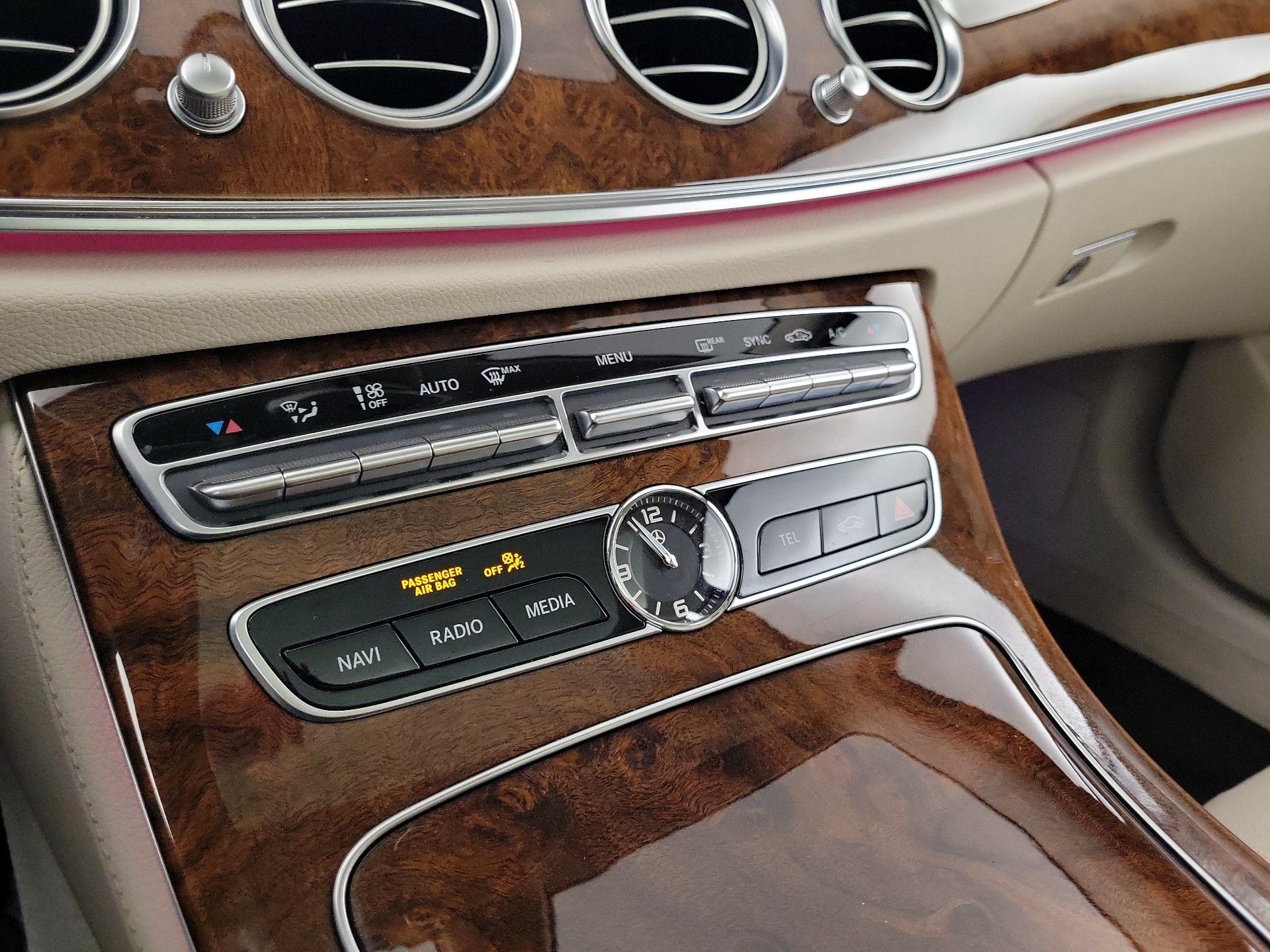 Thumbnail: 2020 Mercedes-Benz E-Class - 15