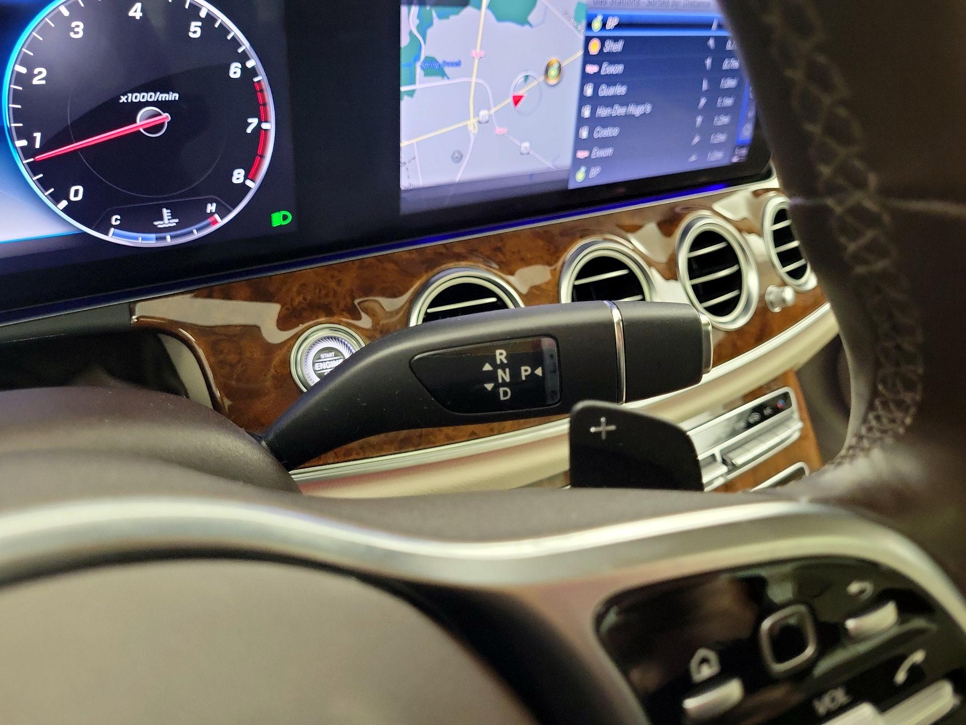 Thumbnail: 2020 Mercedes-Benz E-Class - 16