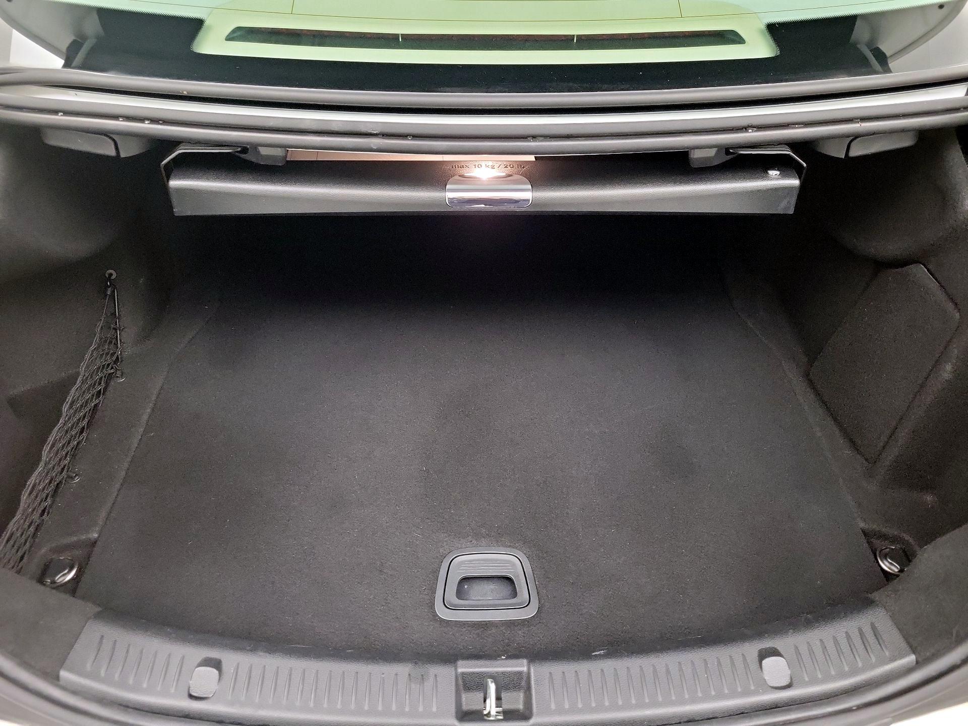 Thumbnail: 2020 Mercedes-Benz E-Class - 20