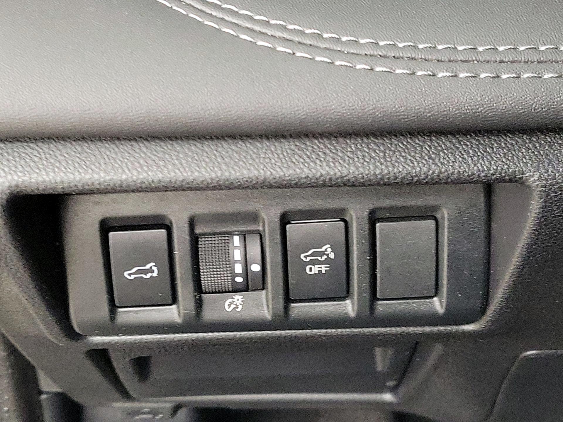 Thumbnail: 2020 Subaru Outback - 13