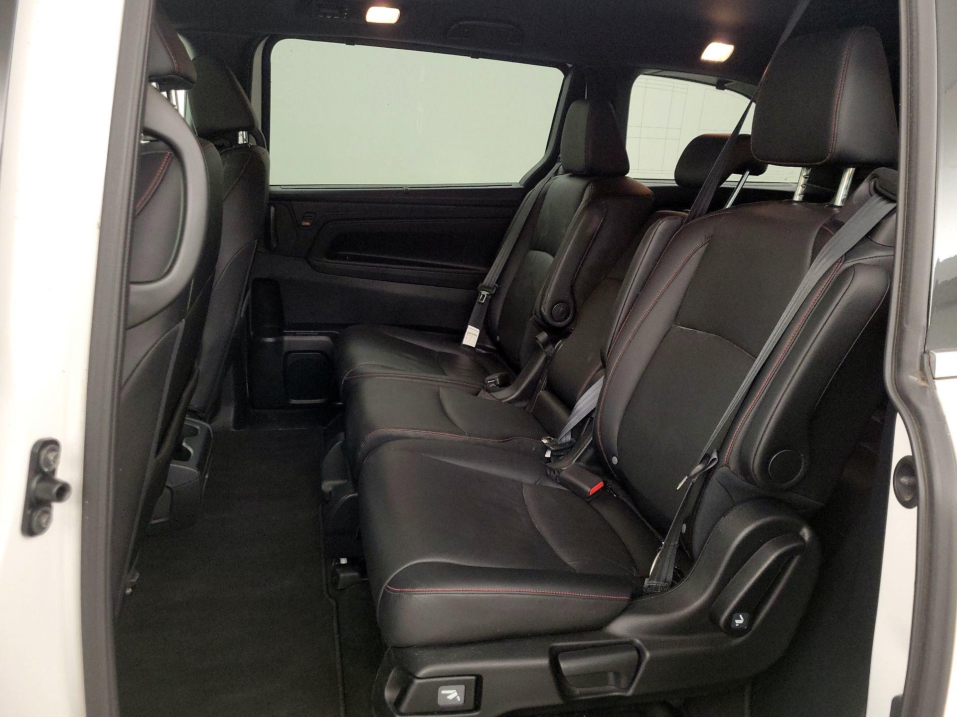 Thumbnail: 2023 Honda Odyssey - 20