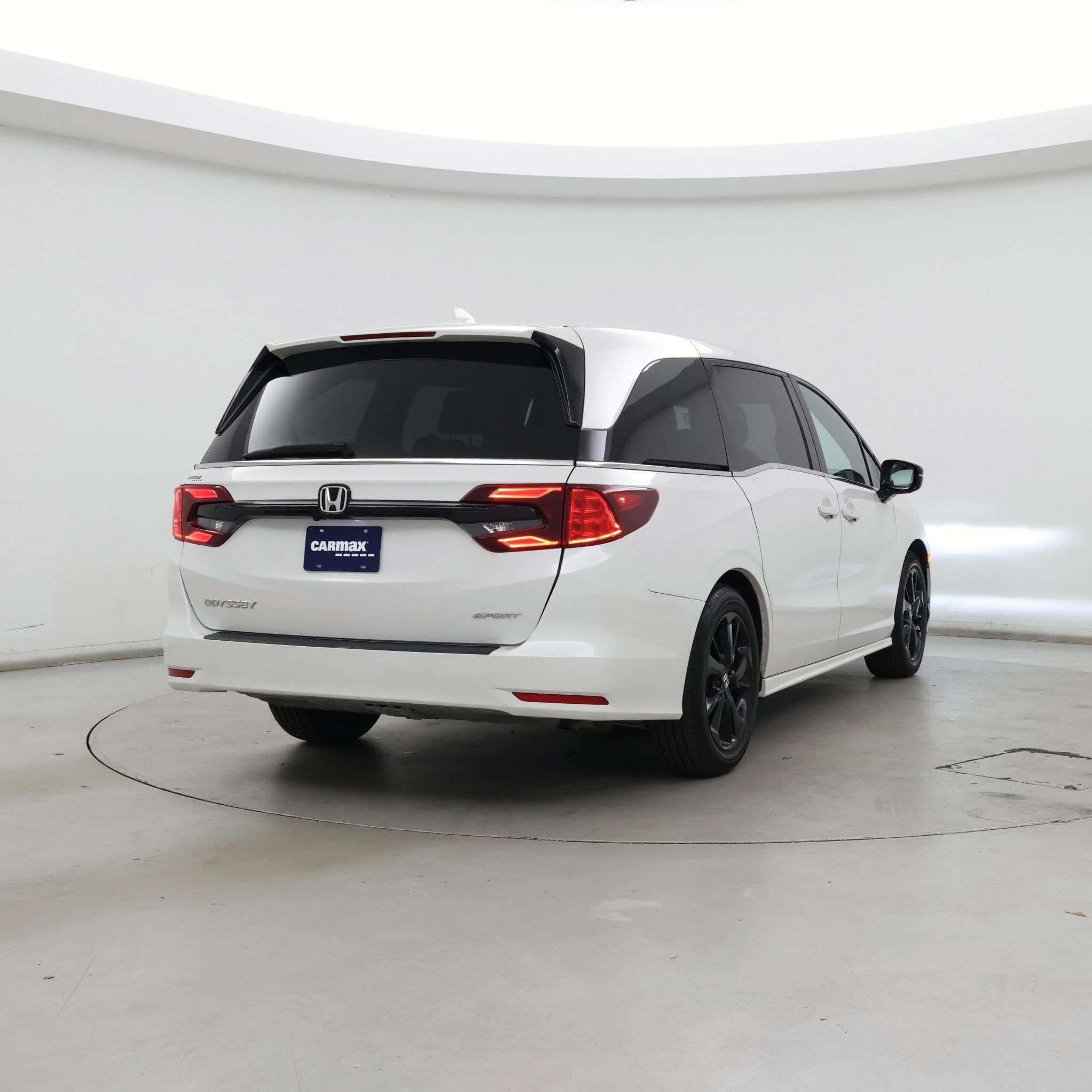 Thumbnail: 2023 Honda Odyssey - 8