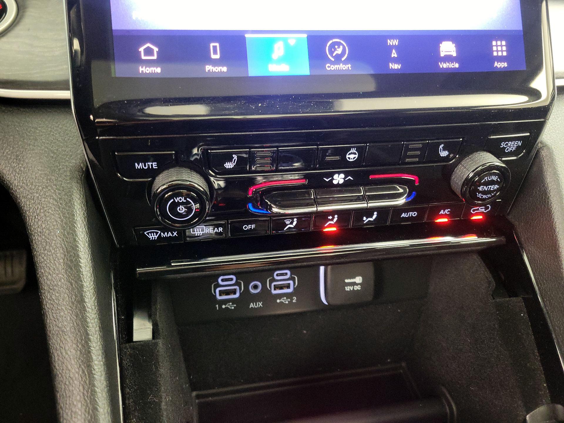 Thumbnail: 2022 Jeep Grand Cherokee - 17