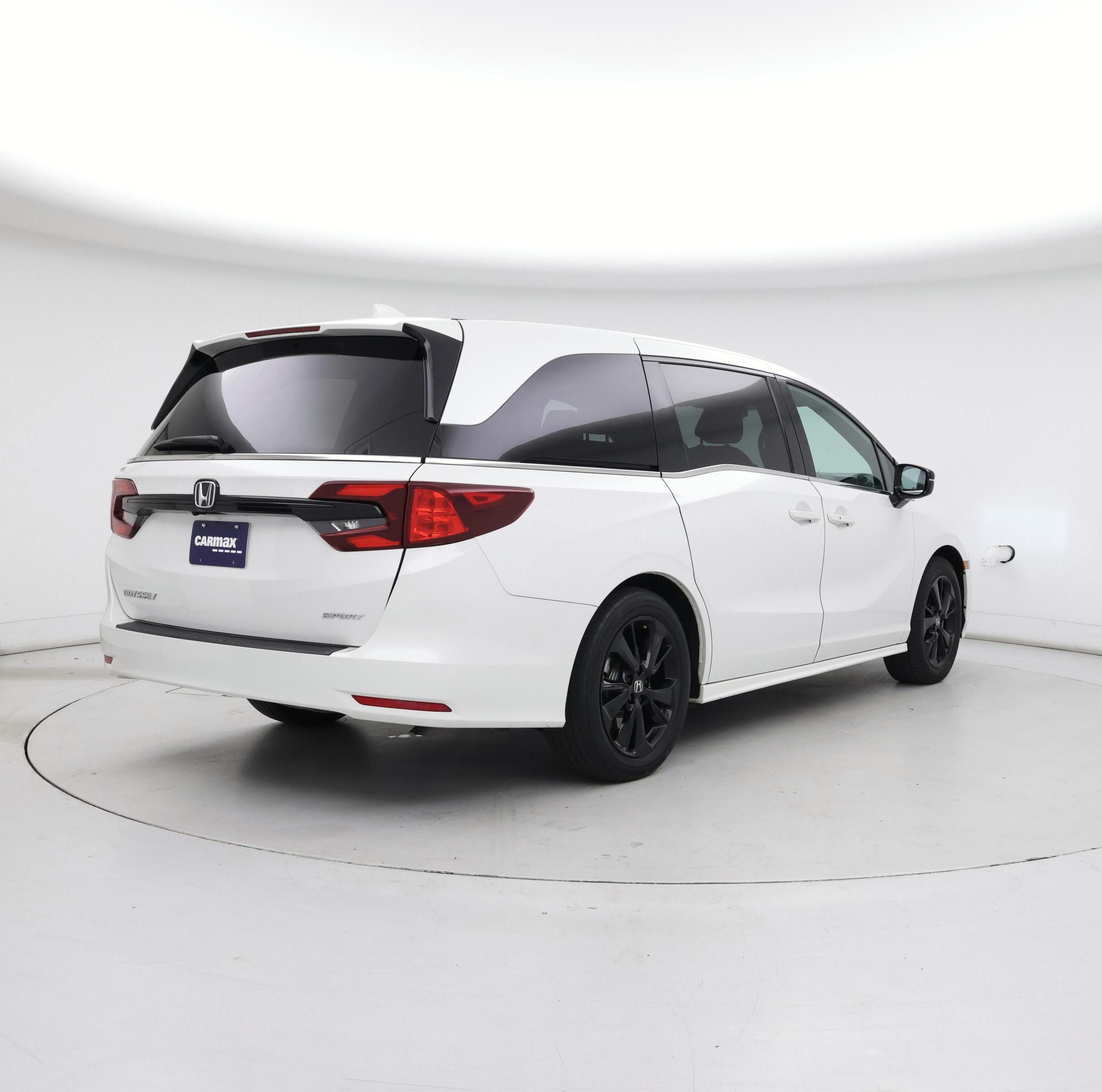 Thumbnail: 2023 Honda Odyssey - 8
