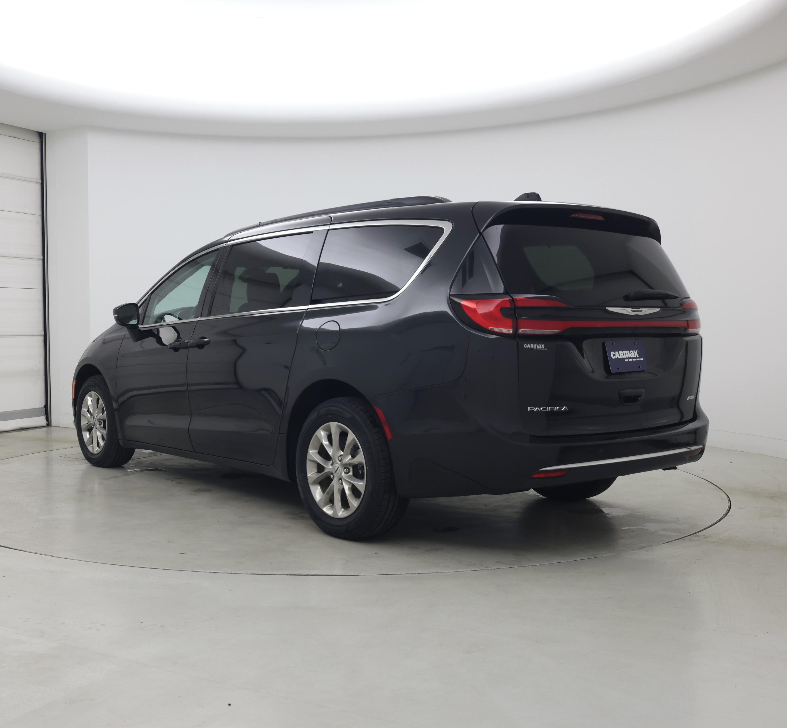 Thumbnail: 2022 Chrysler Pacifica - 2