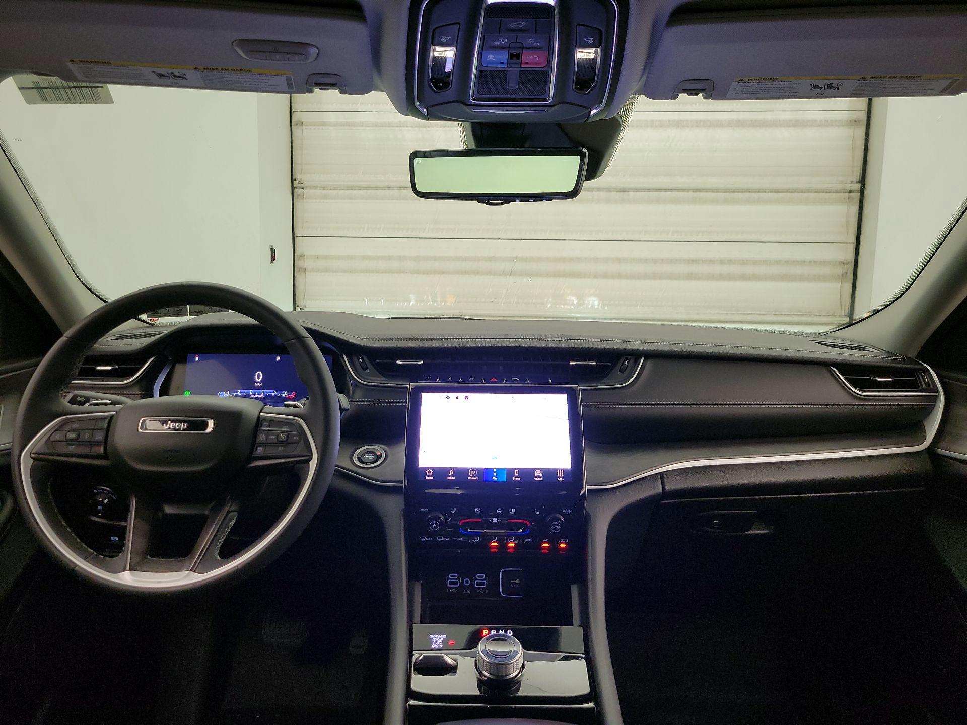 Thumbnail: 2023 Jeep Grand Cherokee - 9