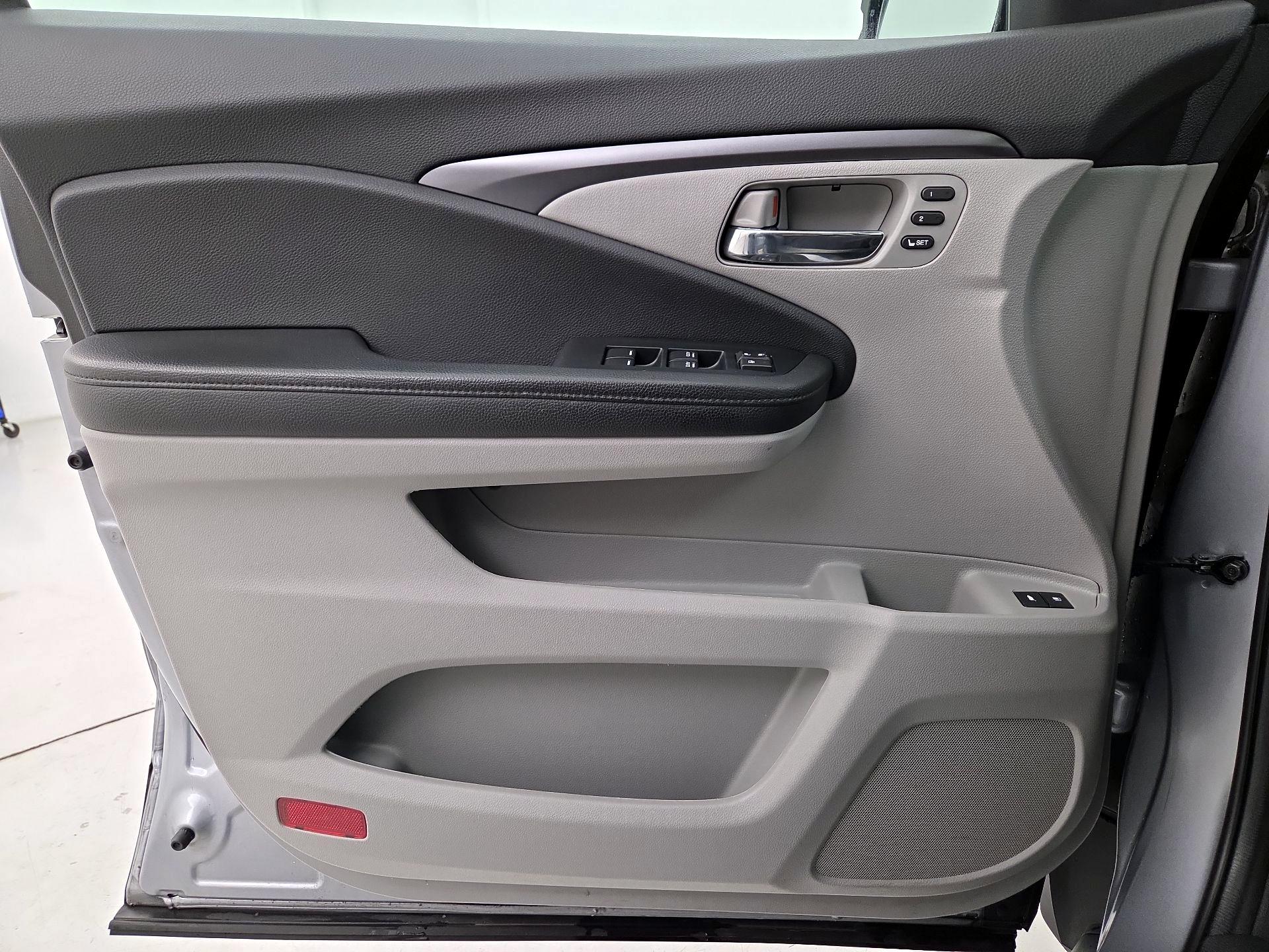 Thumbnail: 2022 Honda Pilot - 12