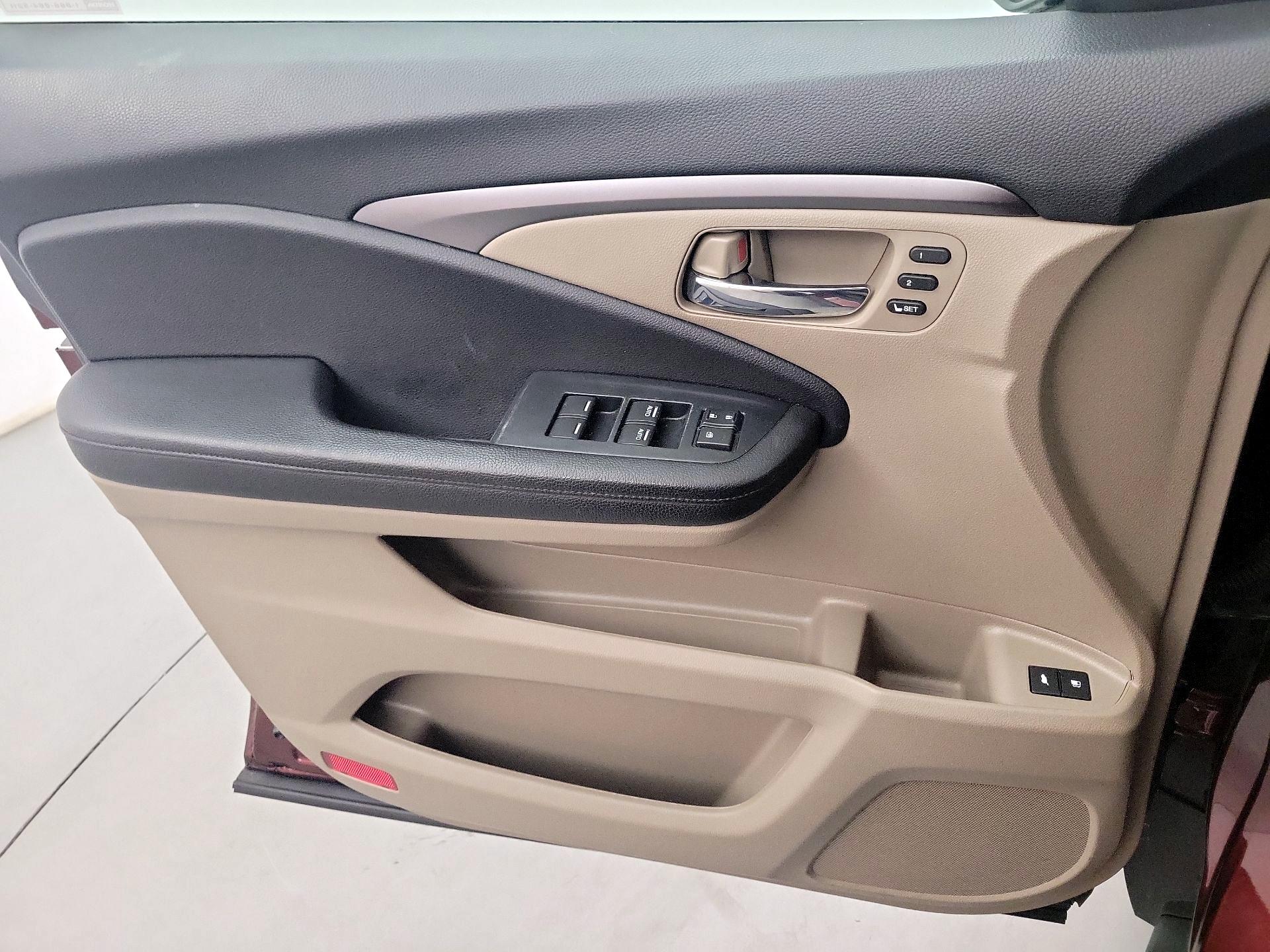 Thumbnail: 2022 Honda Pilot - 10