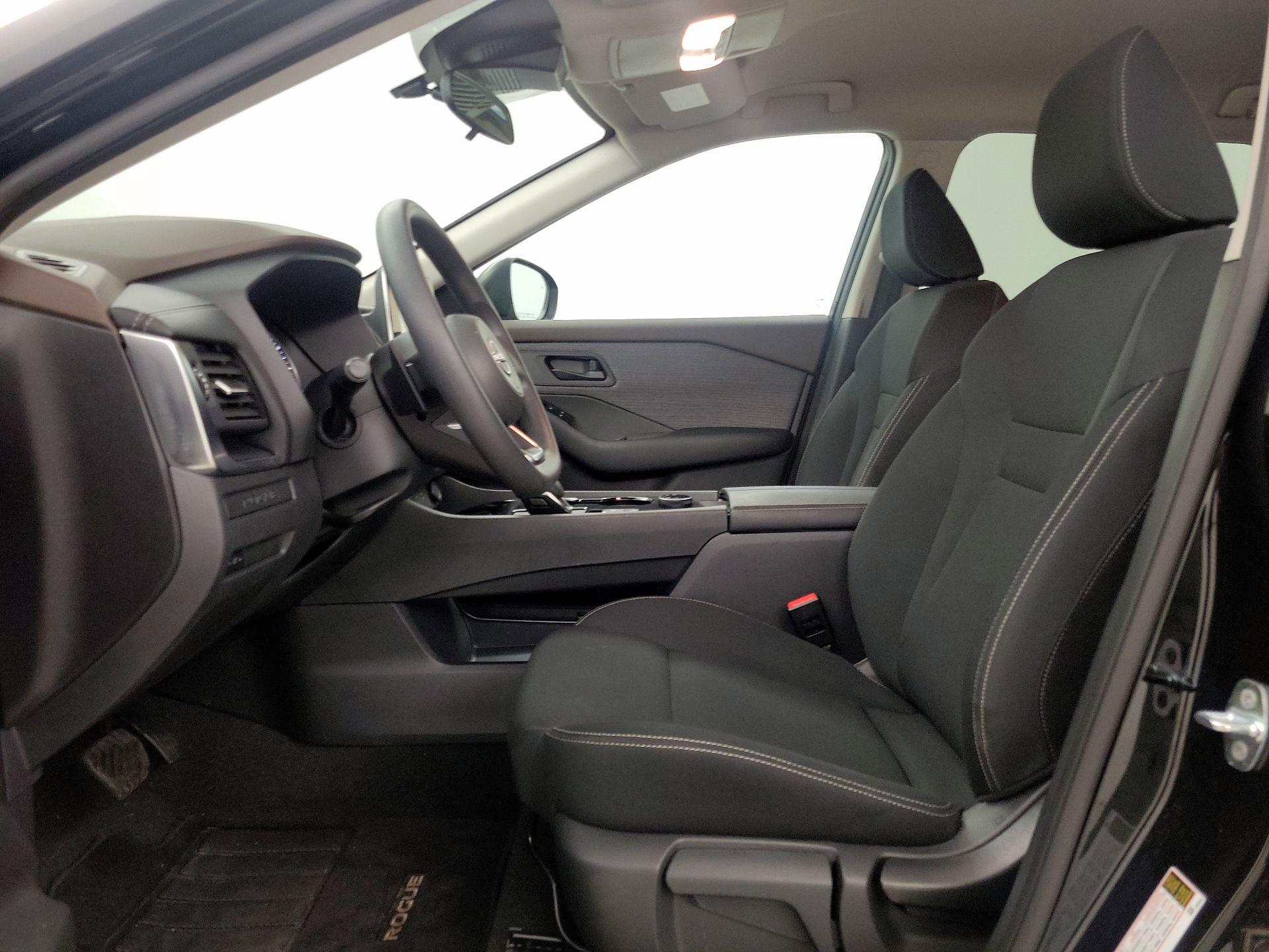 Thumbnail: 2023 Nissan Rogue - 11