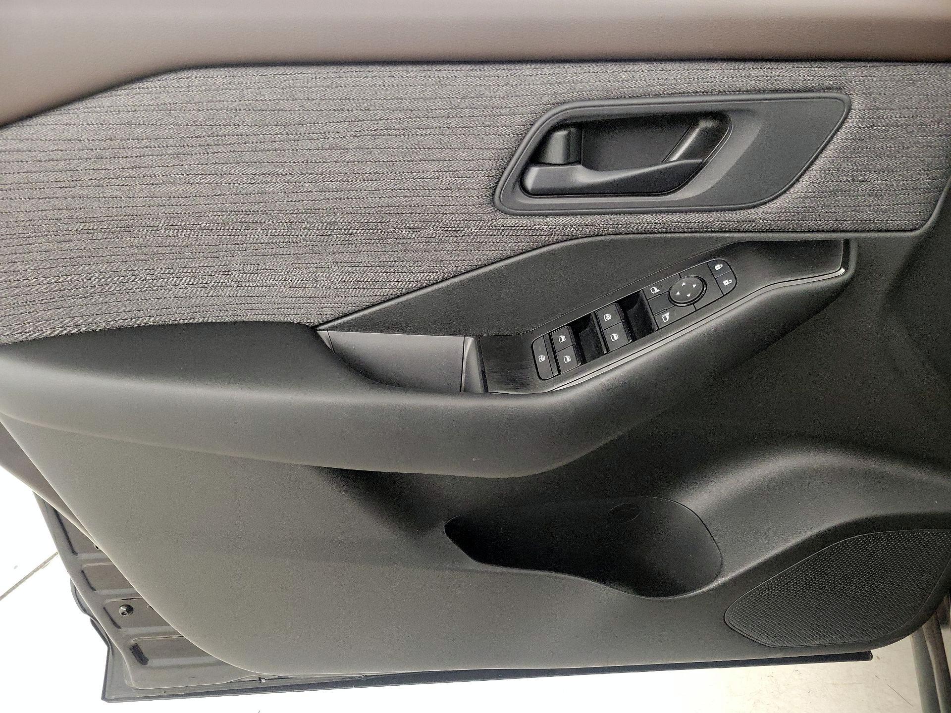 Thumbnail: 2023 Nissan Rogue - 12