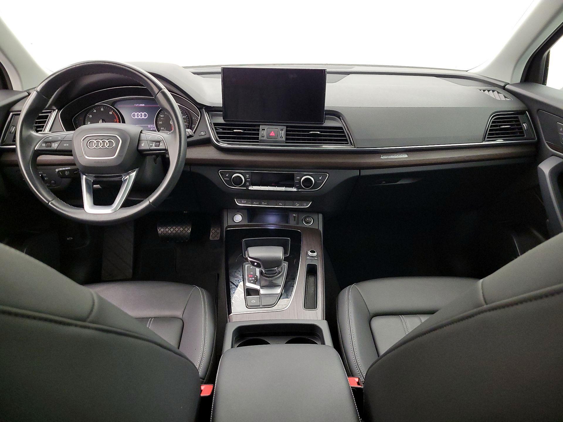 Thumbnail: 2023 Audi Q5 - 9