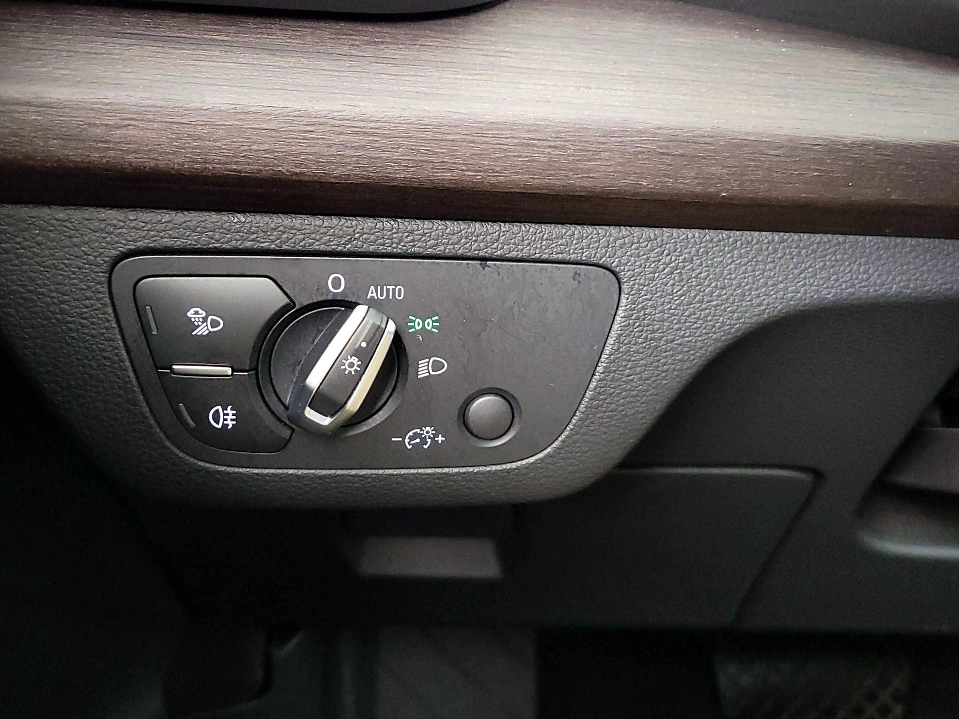 Thumbnail: 2023 Audi Q5 - 13