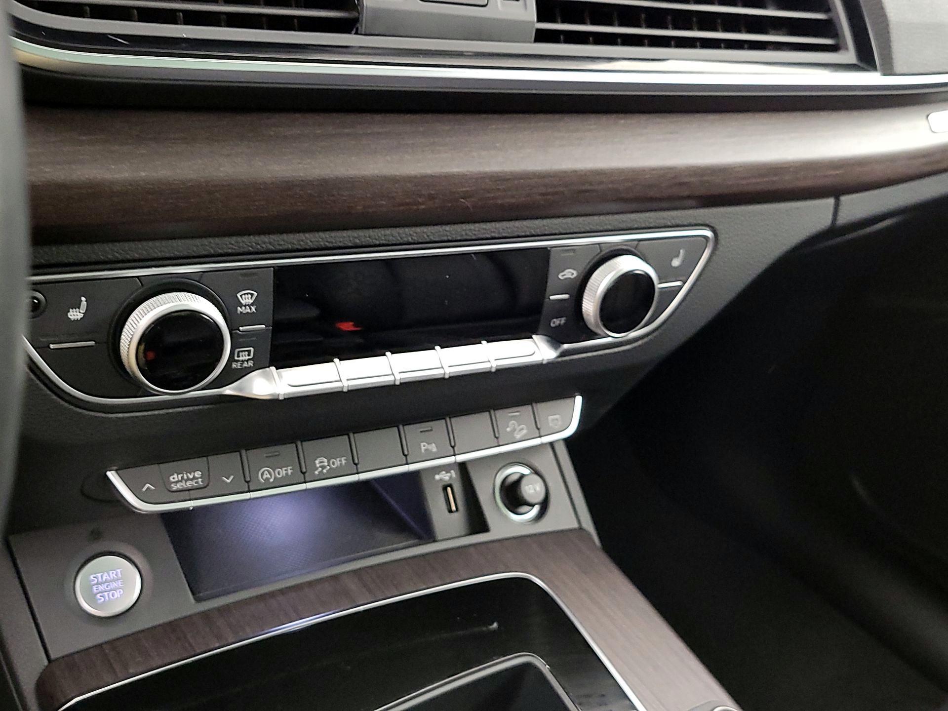 Thumbnail: 2023 Audi Q5 - 16