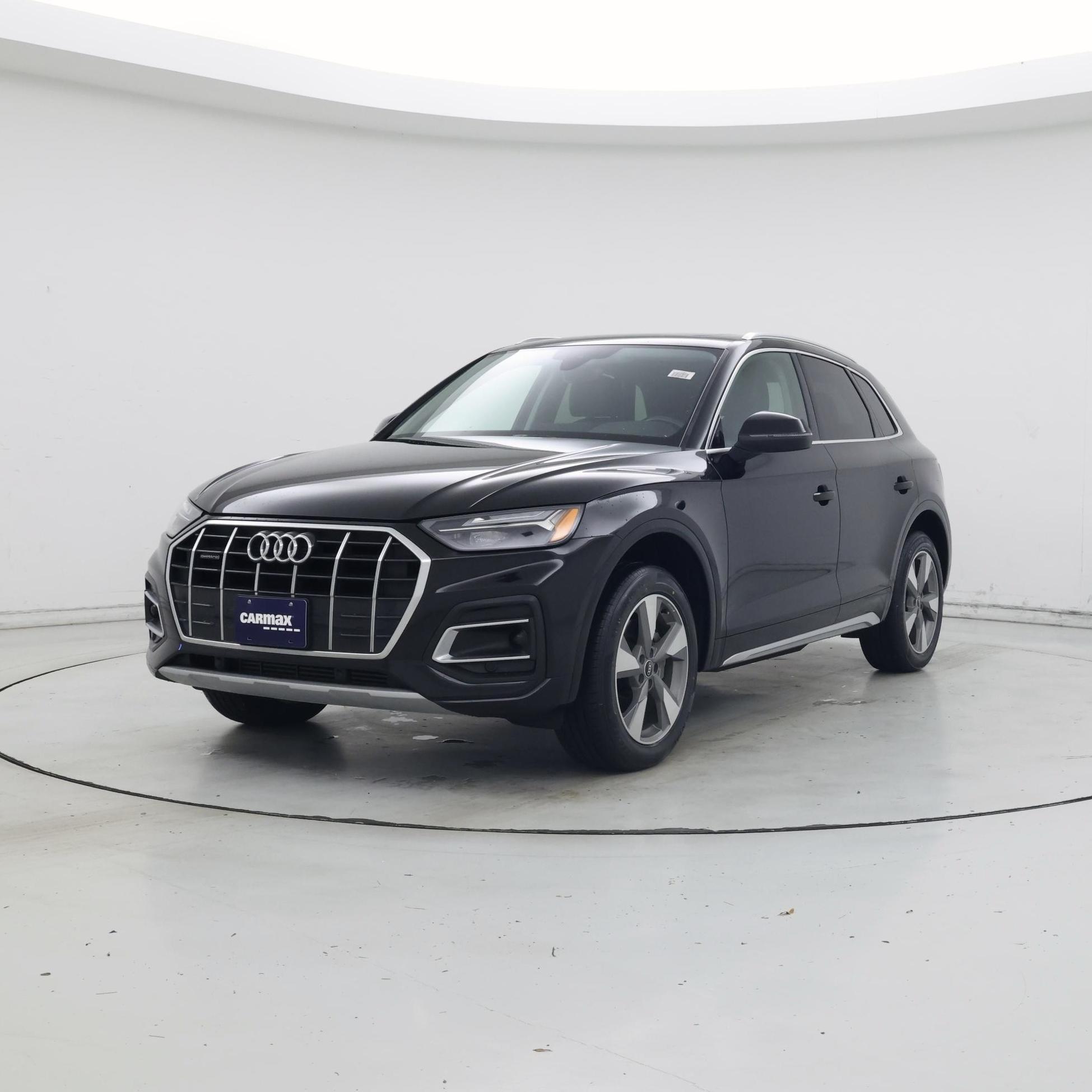Thumbnail: 2023 Audi Q5 - 4
