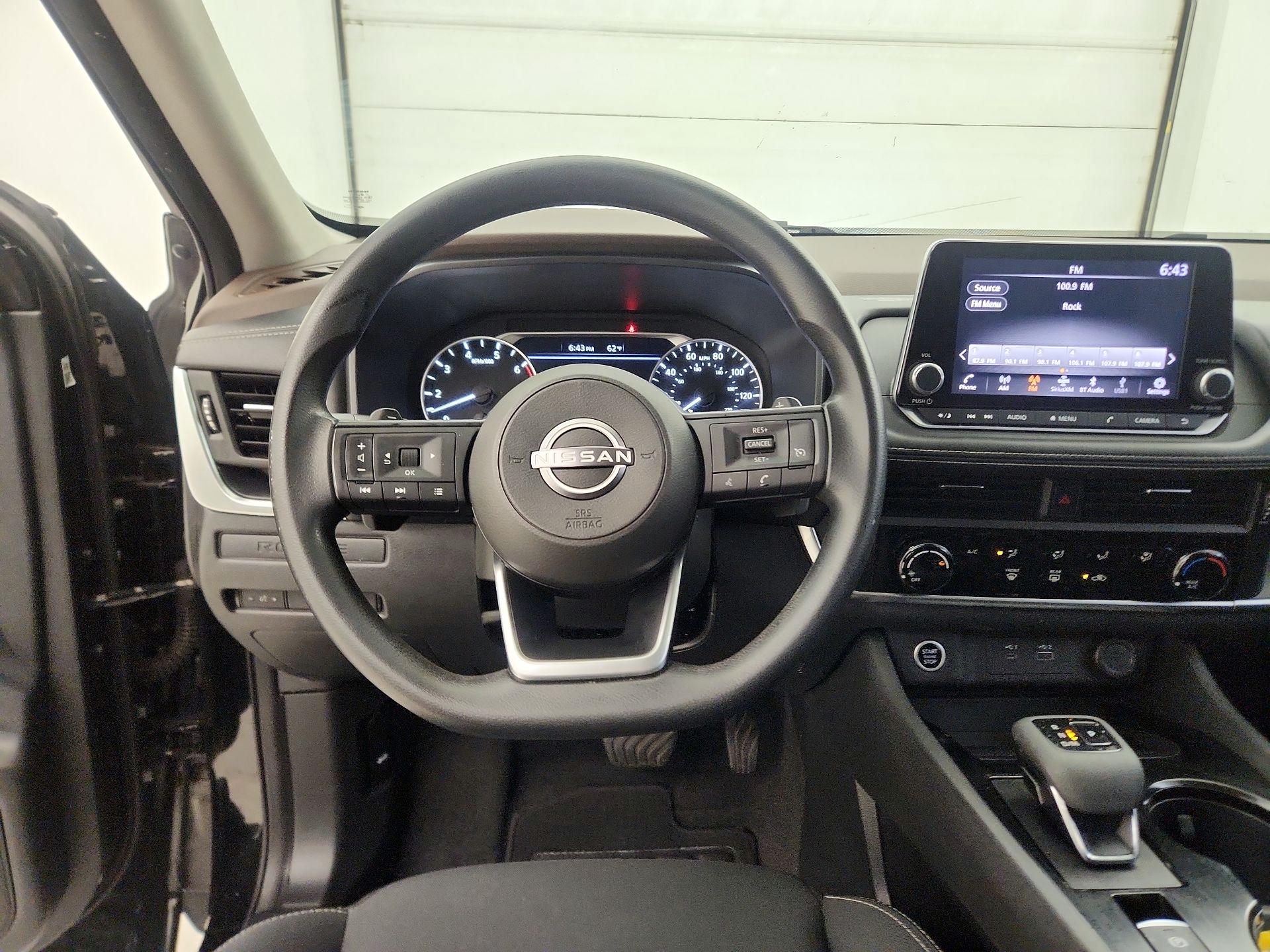 Thumbnail: 2023 Nissan Rogue - 10