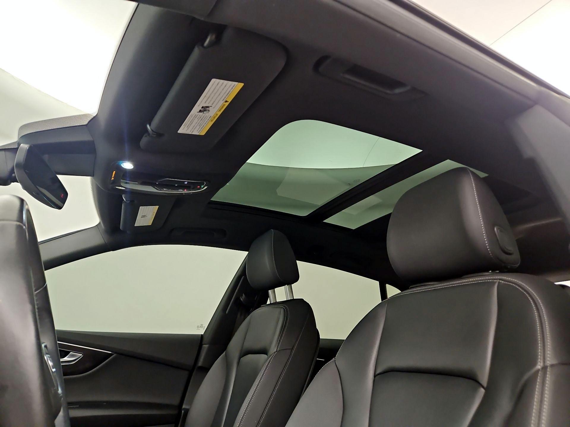 Thumbnail: 2021 Audi Q8 - 20