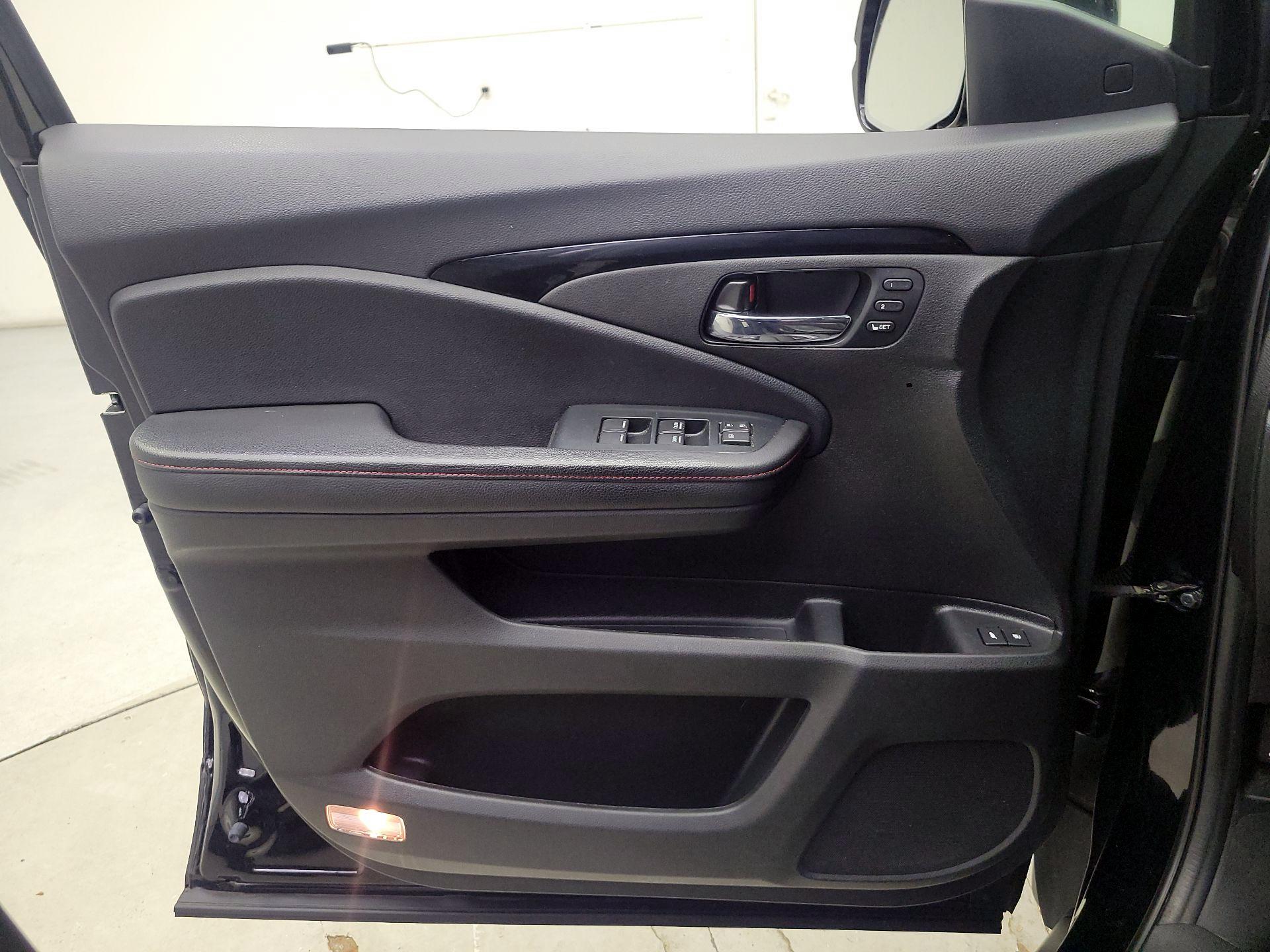 Thumbnail: 2022 Honda Pilot - 12