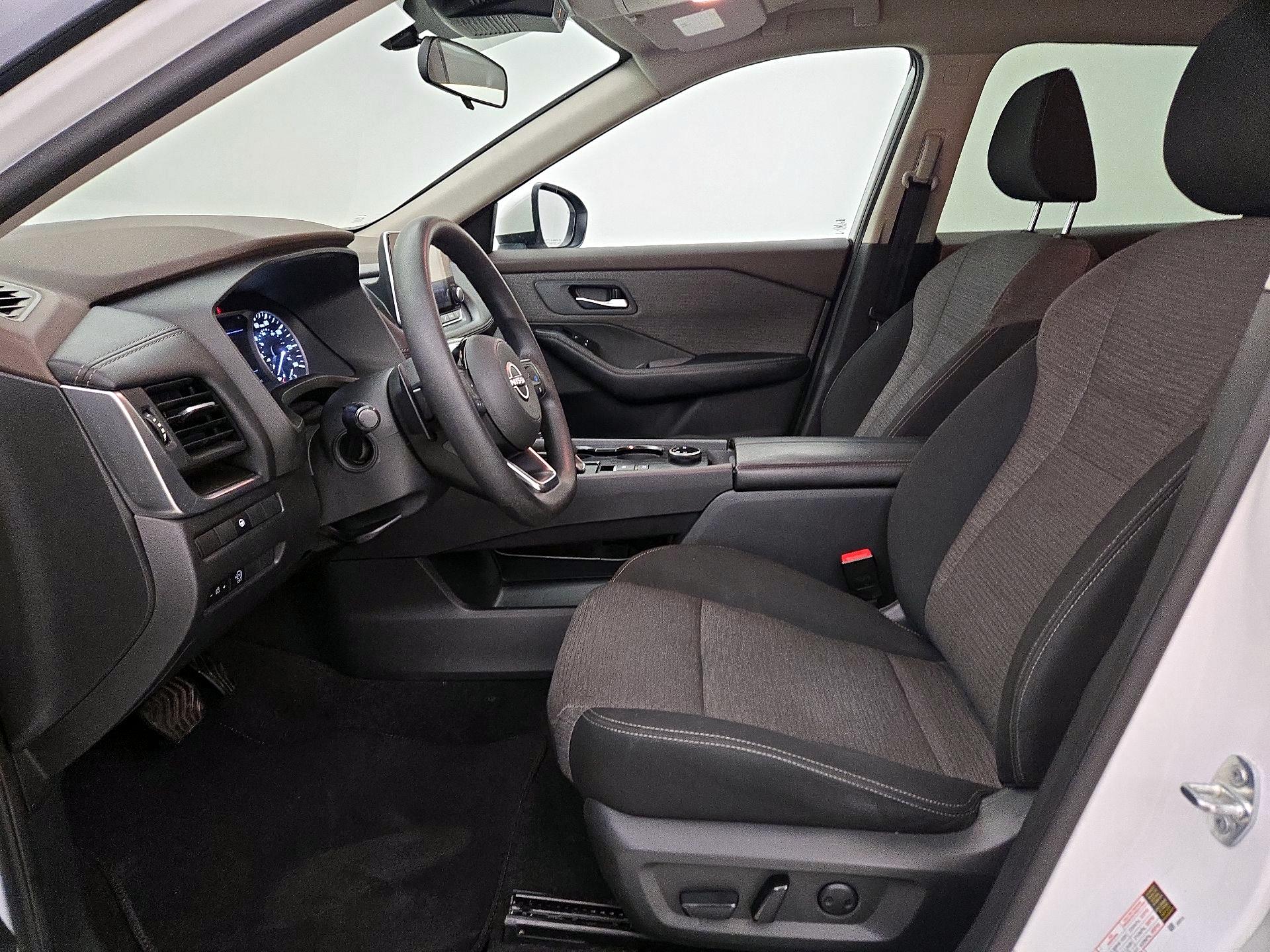 Thumbnail: 2023 Nissan Rogue - 11