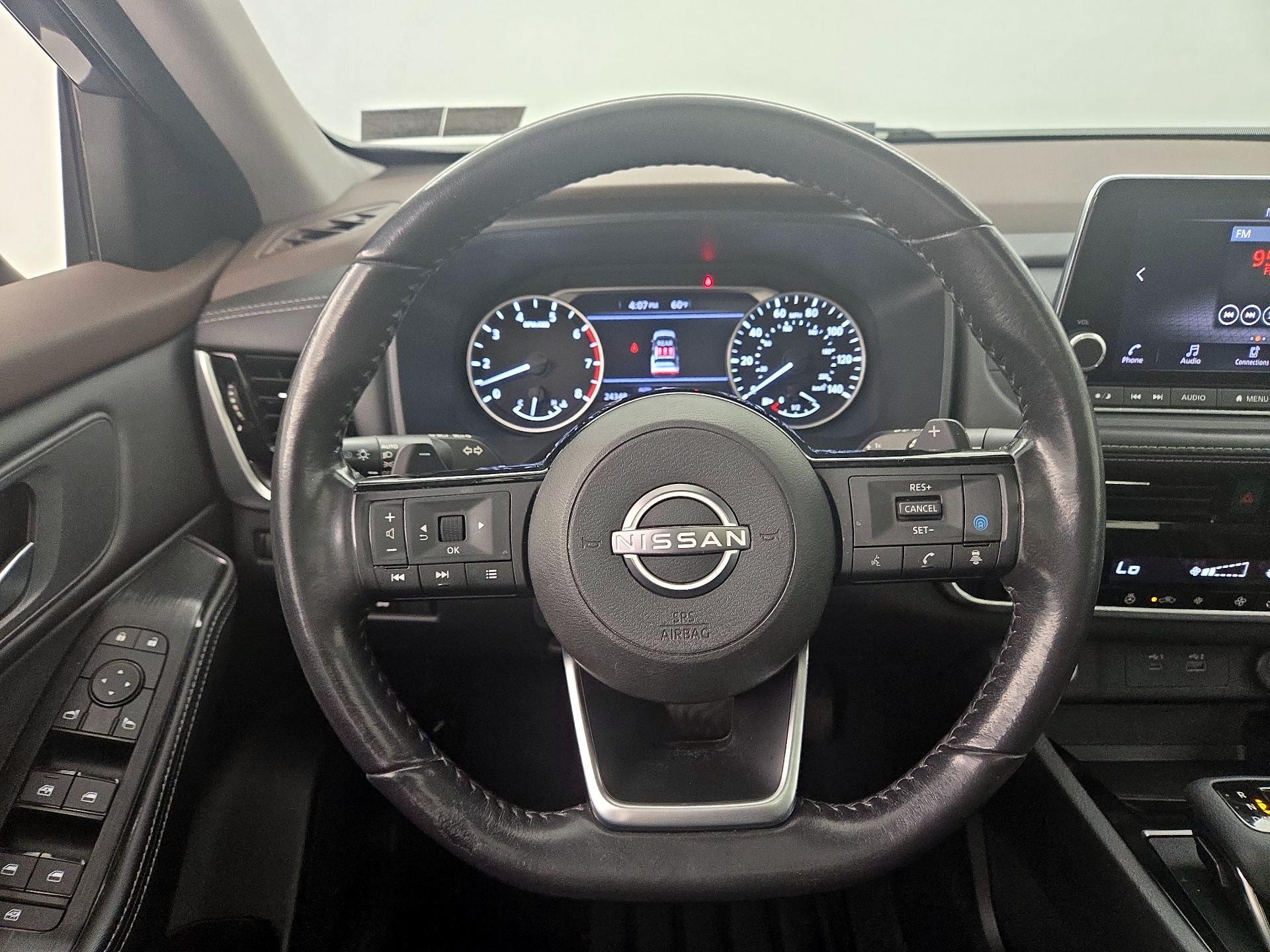 Thumbnail: 2023 Nissan Rogue - 10