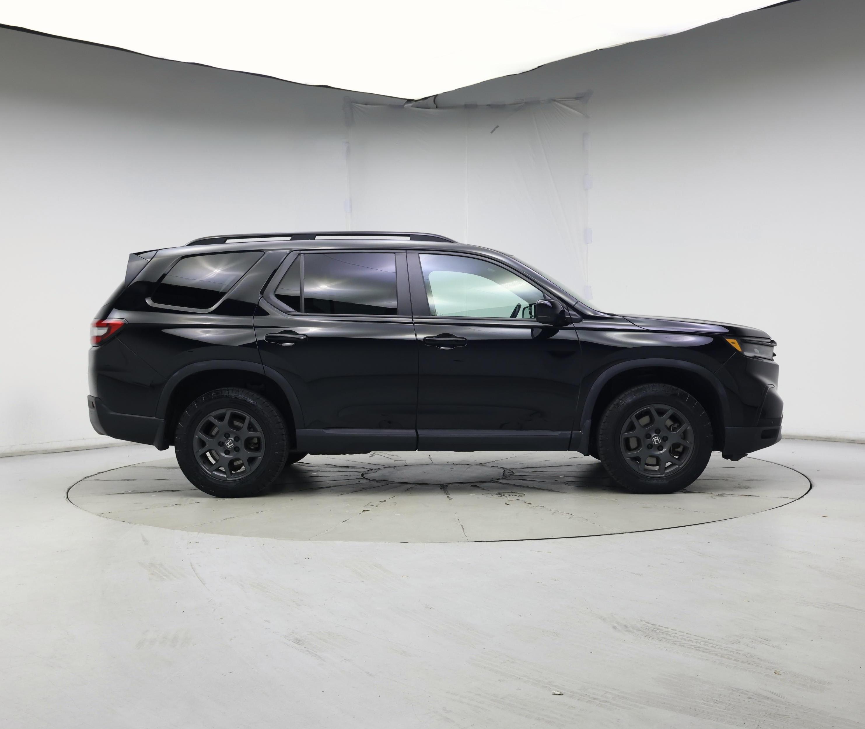 Thumbnail: 2023 Honda Pilot - 7