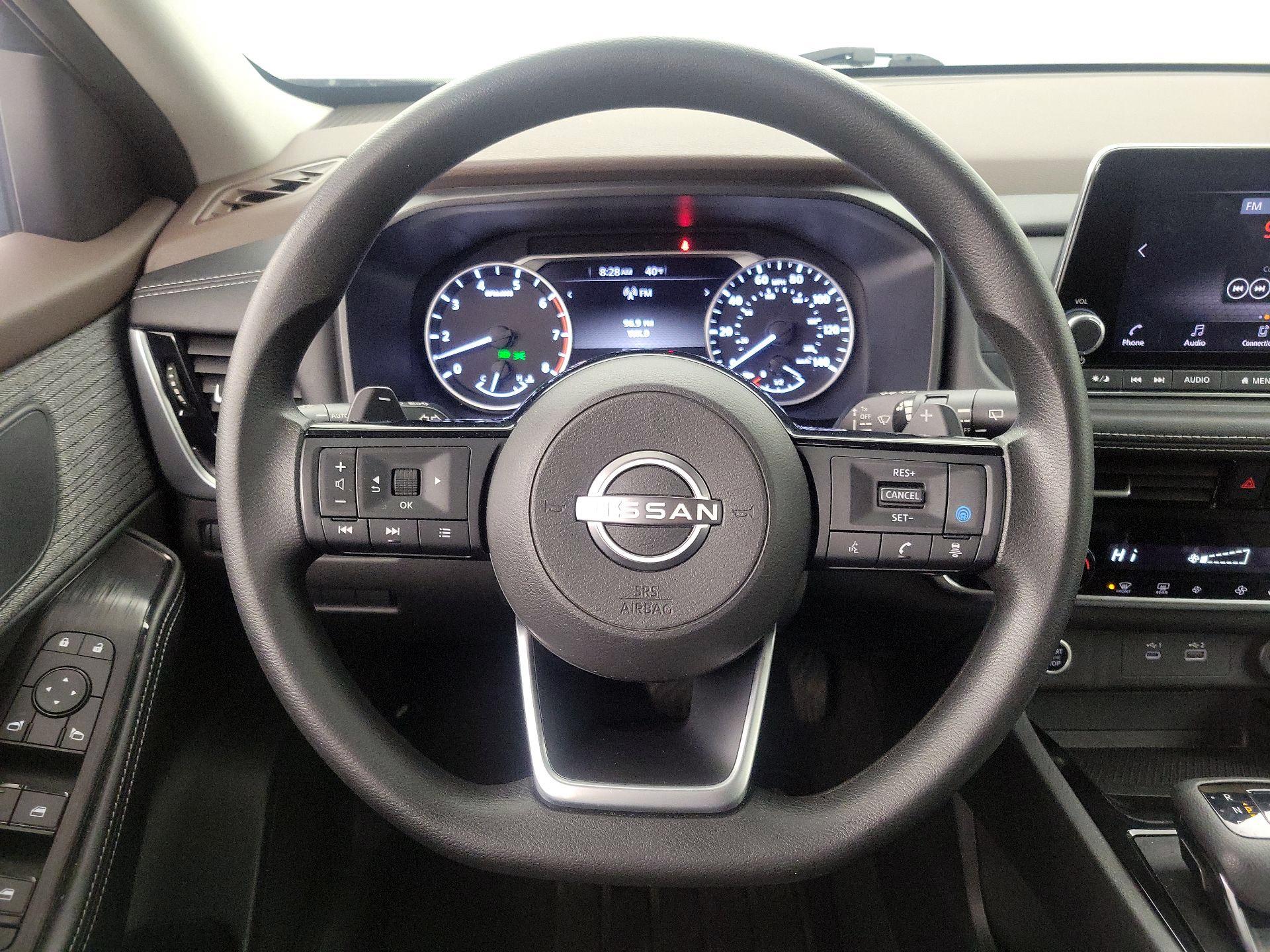 Thumbnail: 2022 Nissan Rogue - 10