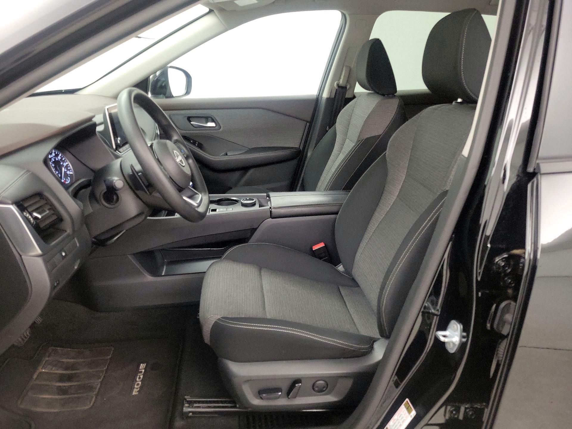 Thumbnail: 2022 Nissan Rogue - 11