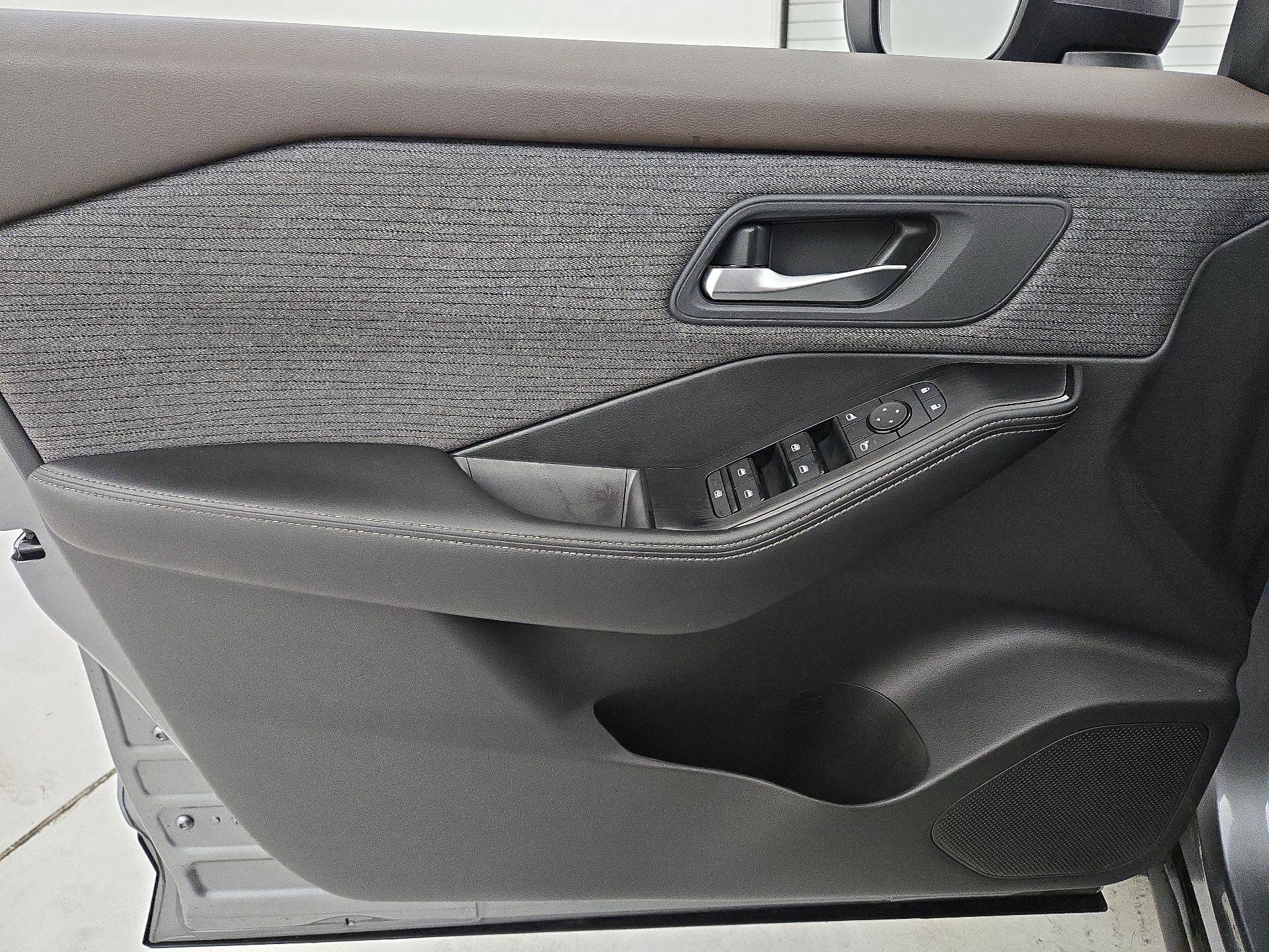 Thumbnail: 2023 Nissan Rogue - 12