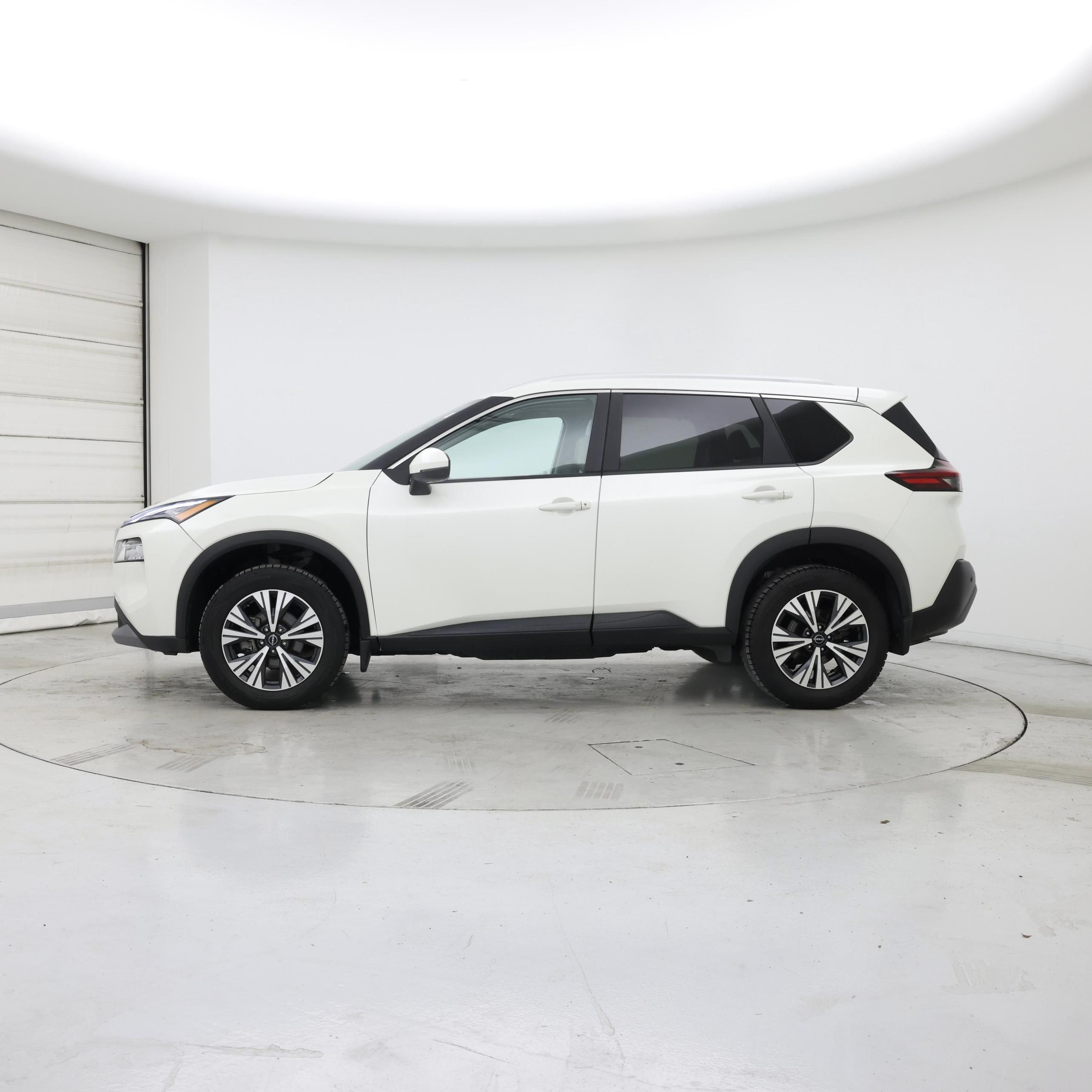 Thumbnail: 2023 Nissan Rogue - 3