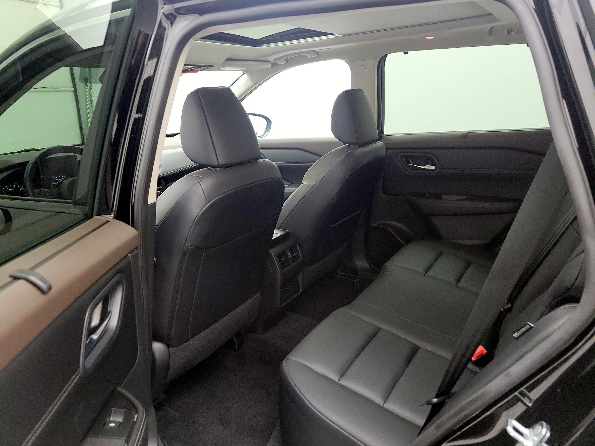 Thumbnail: 2023 Nissan Rogue - 20