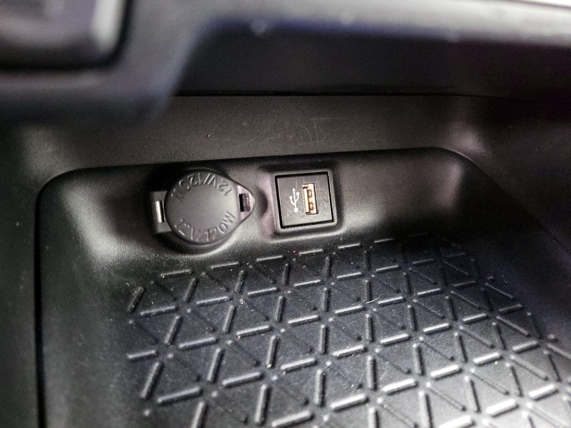 Thumbnail: 2023 Toyota RAV4 - 18