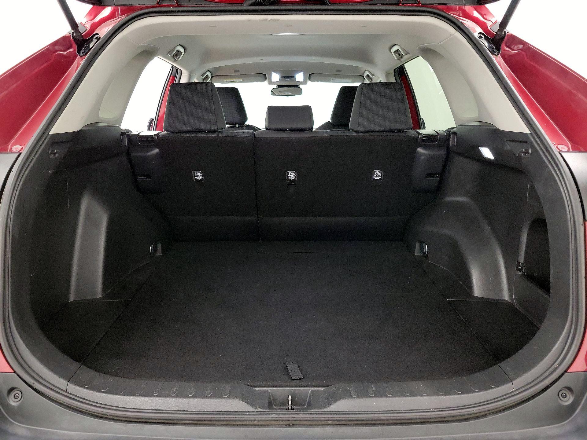 Thumbnail: 2023 Toyota RAV4 - 20