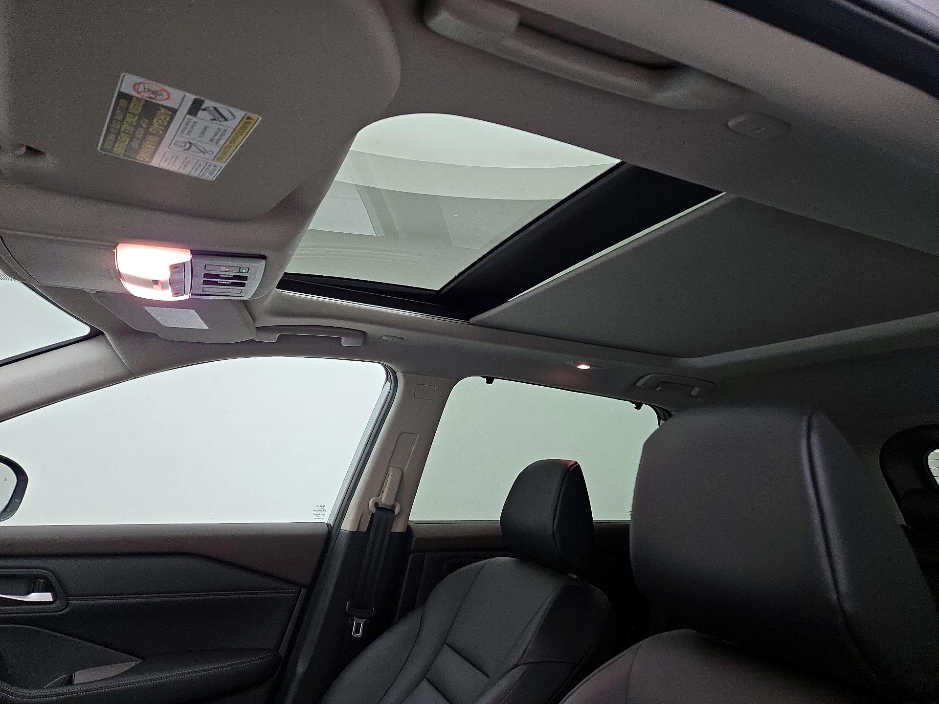 Thumbnail: 2023 Nissan Rogue - 19