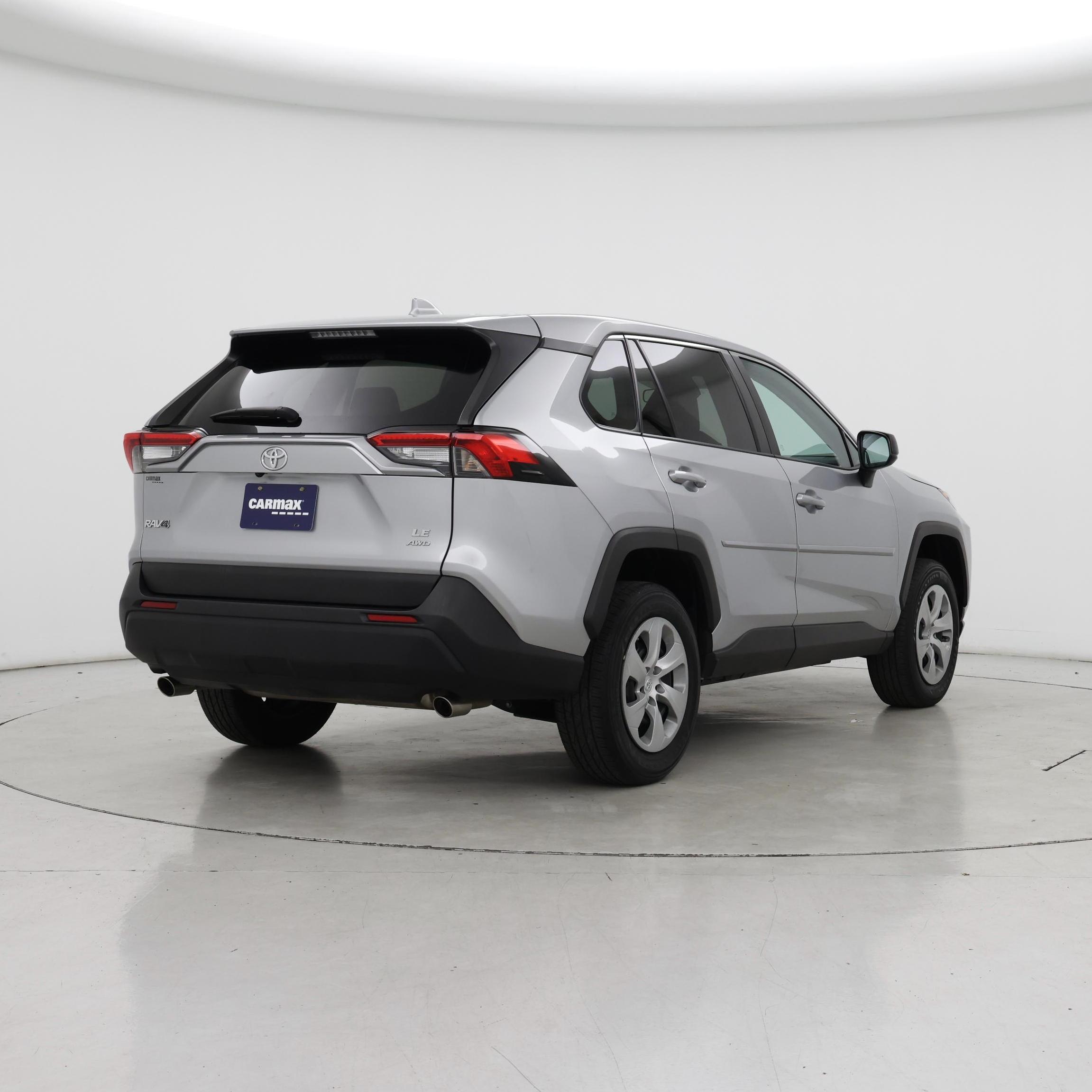 Thumbnail: 2022 Toyota RAV4 - 8