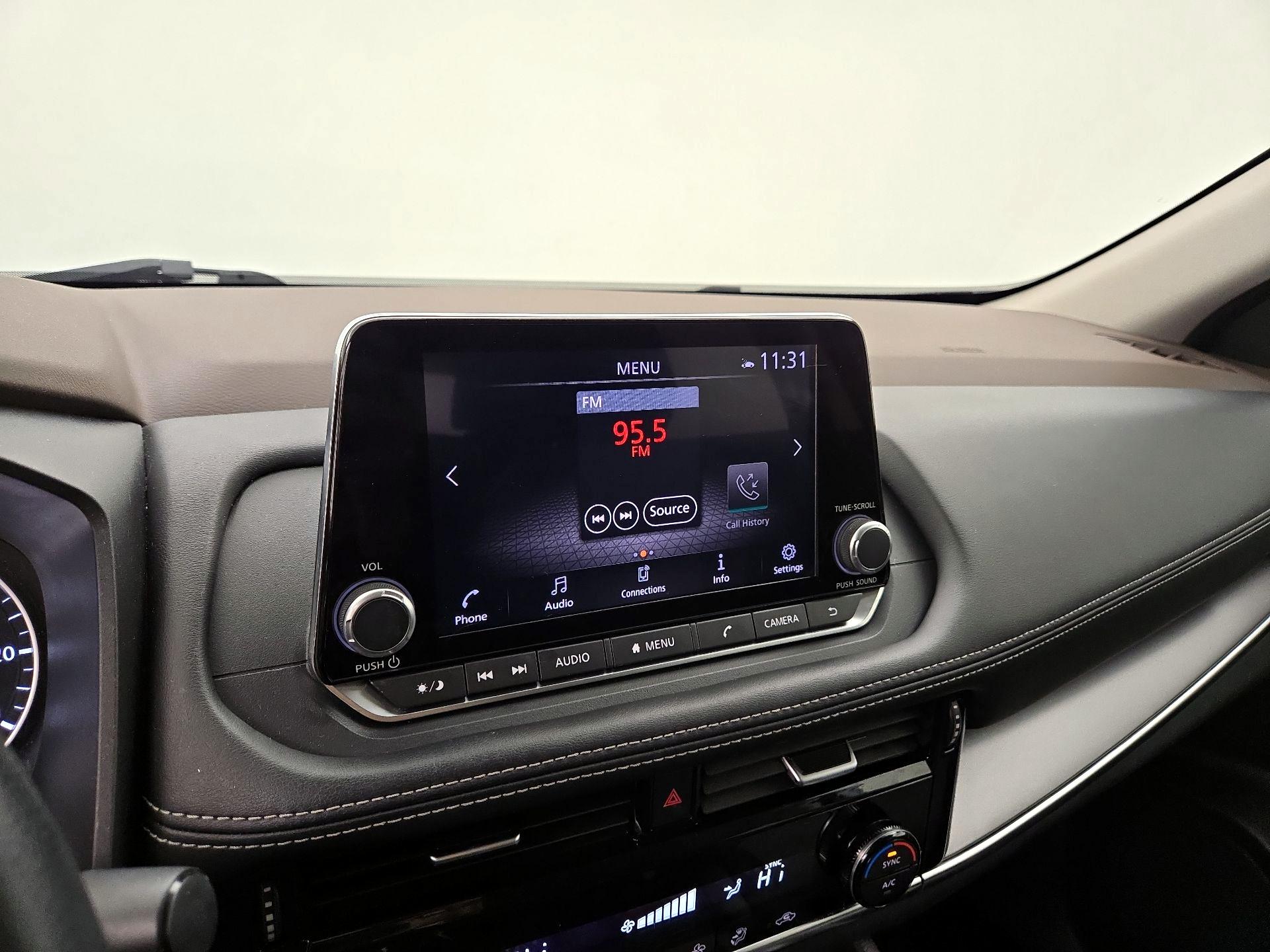 Thumbnail: 2022 Nissan Rogue - 15