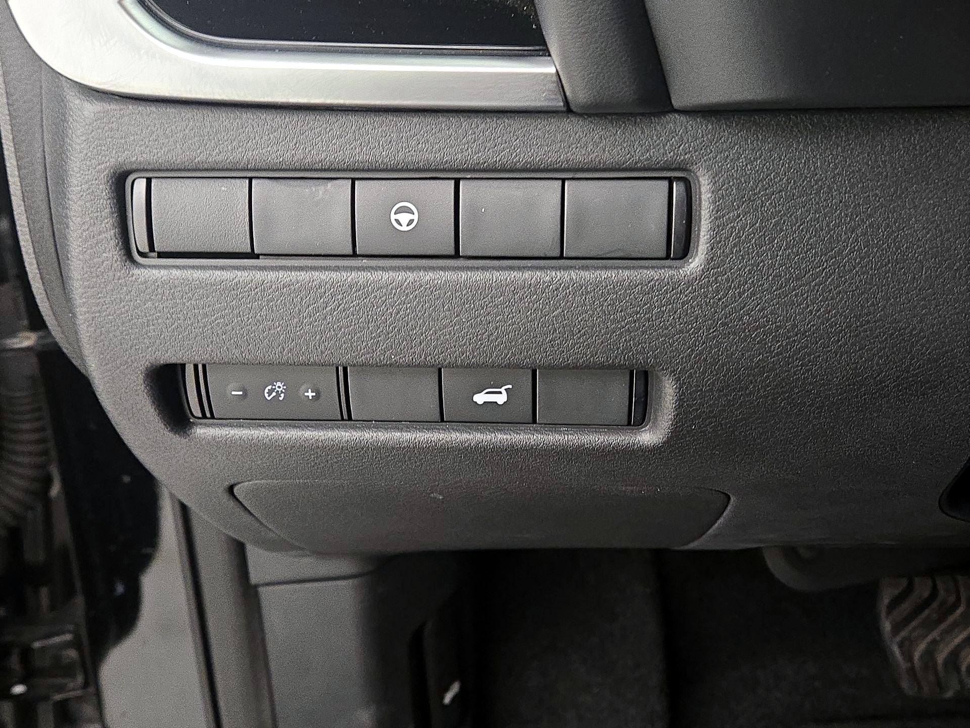 Thumbnail: 2023 Nissan Rogue - 13