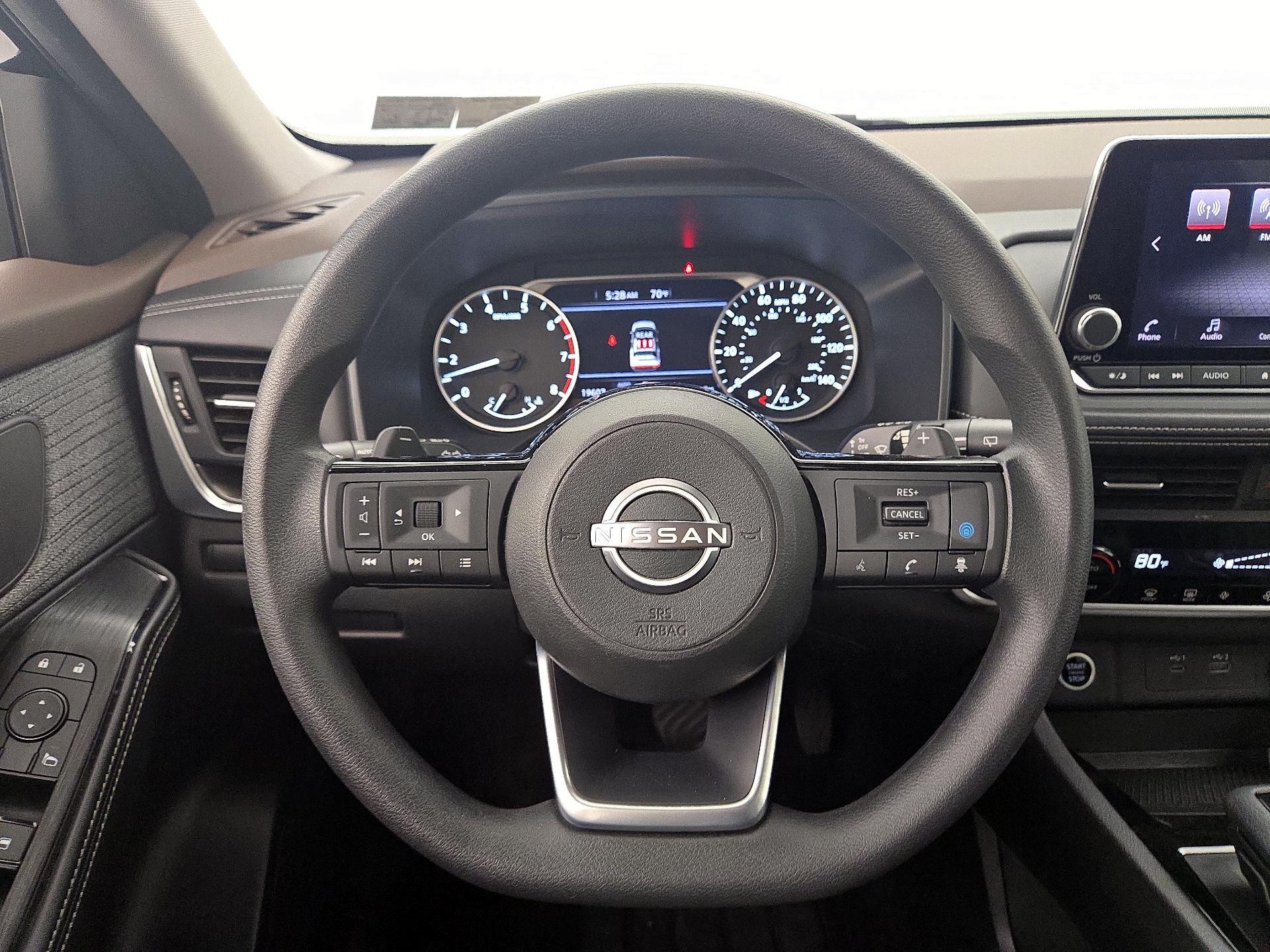 Thumbnail: 2023 Nissan Rogue - 10